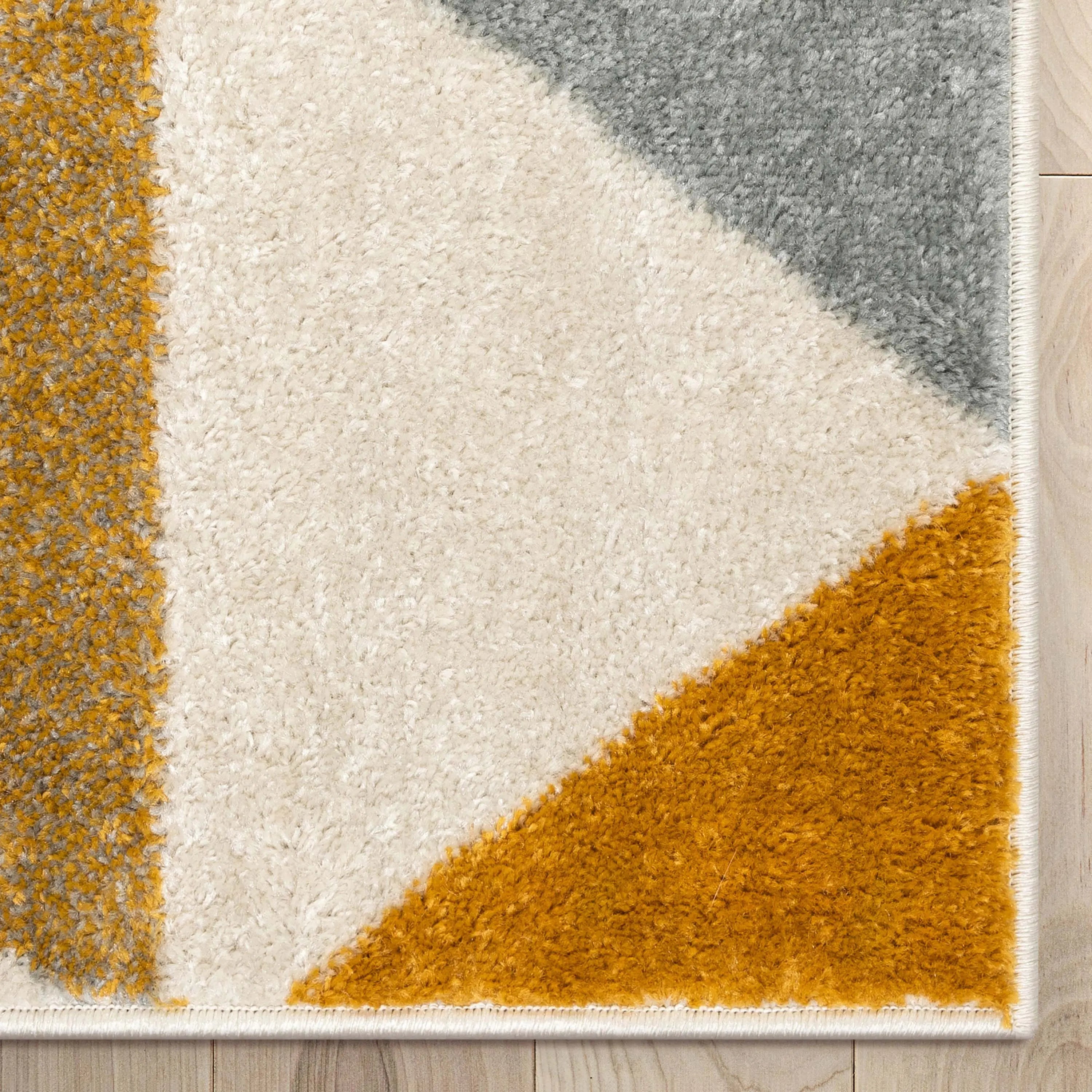 Alvin Gold Modern Geometric Rug、mySite、gigharbornorthrealestate