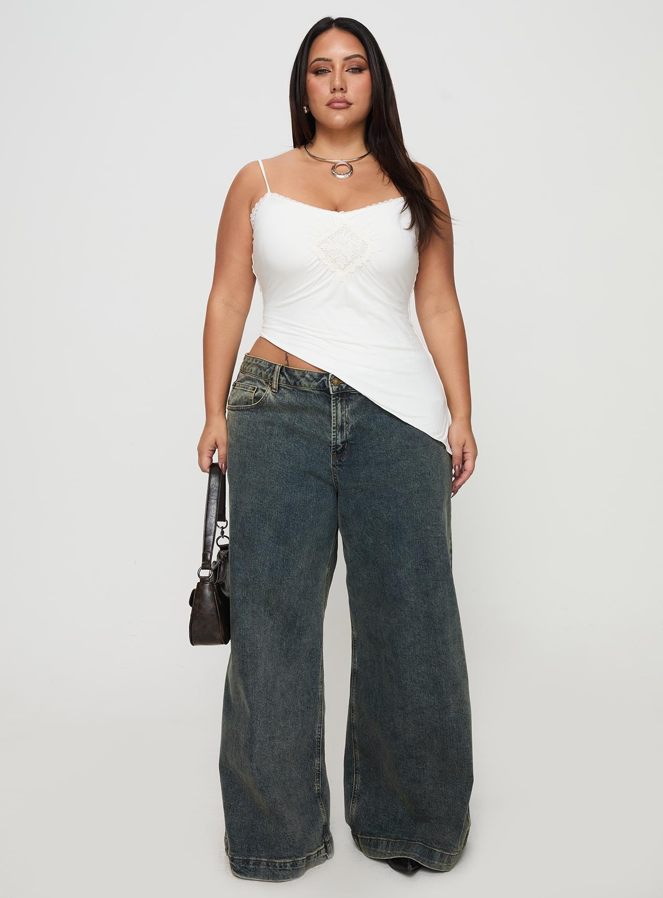 Amabella Asymmetric Top White Curve、mySite、solidvoid