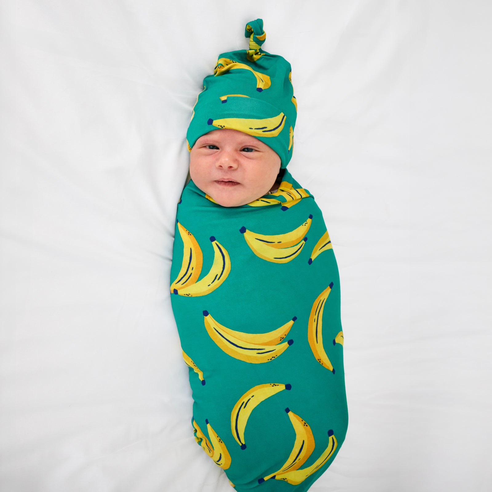 Go Bananas Swaddle & Hat Set、mySite、g9winljtr