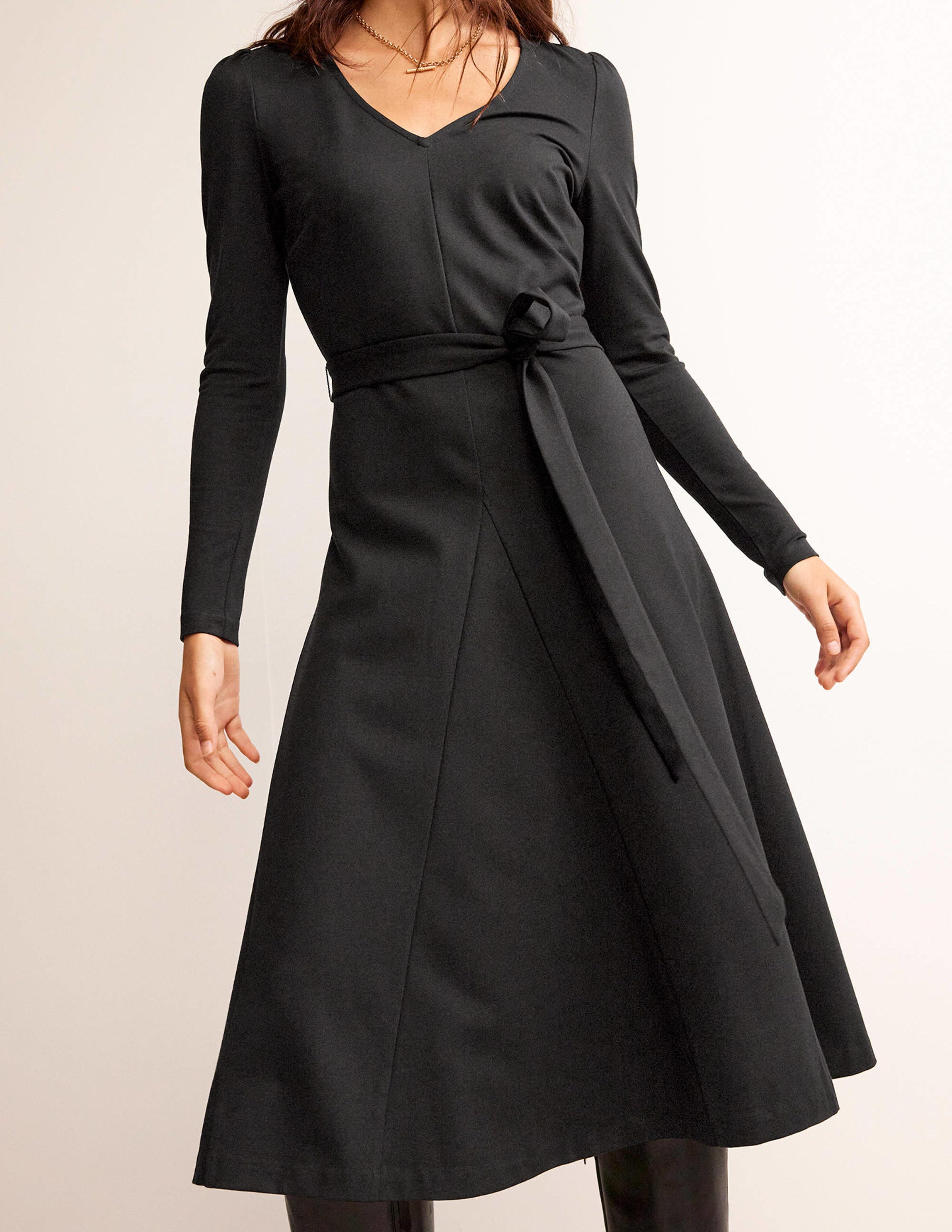  Bella Ponte V-Neck Midi Dress-Black、mySite、ashleygrahame