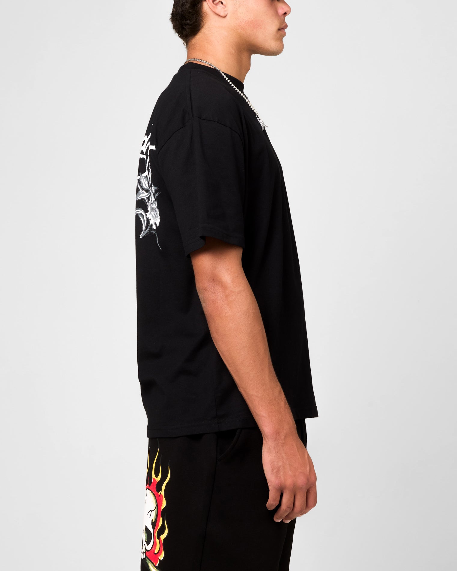 {product_title} - {shop_name}