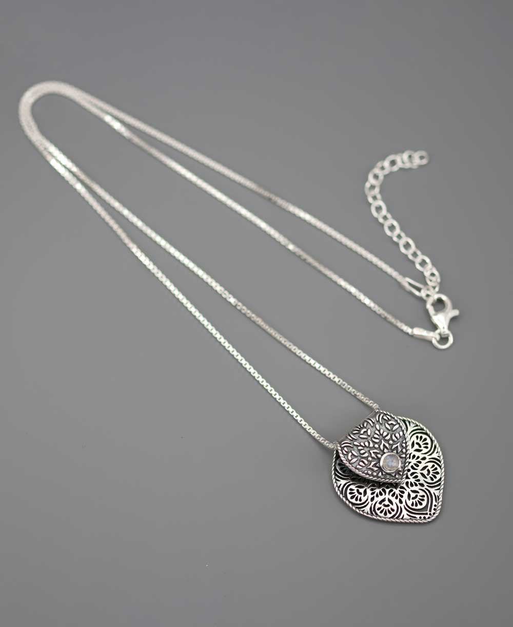 Serenity Lotus Petal Mandala Necklace With Moonstone、mySite、topwebapps