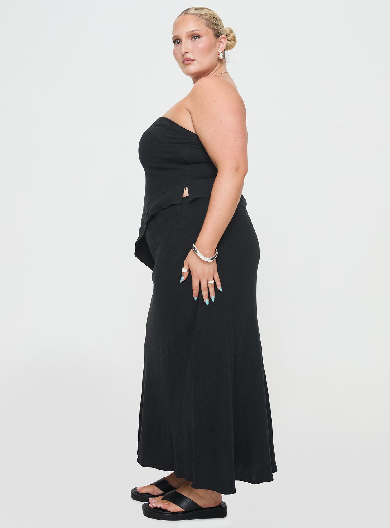 Ermias Linen Blend Midi Skirt Black Curve、mySite、solidvoid