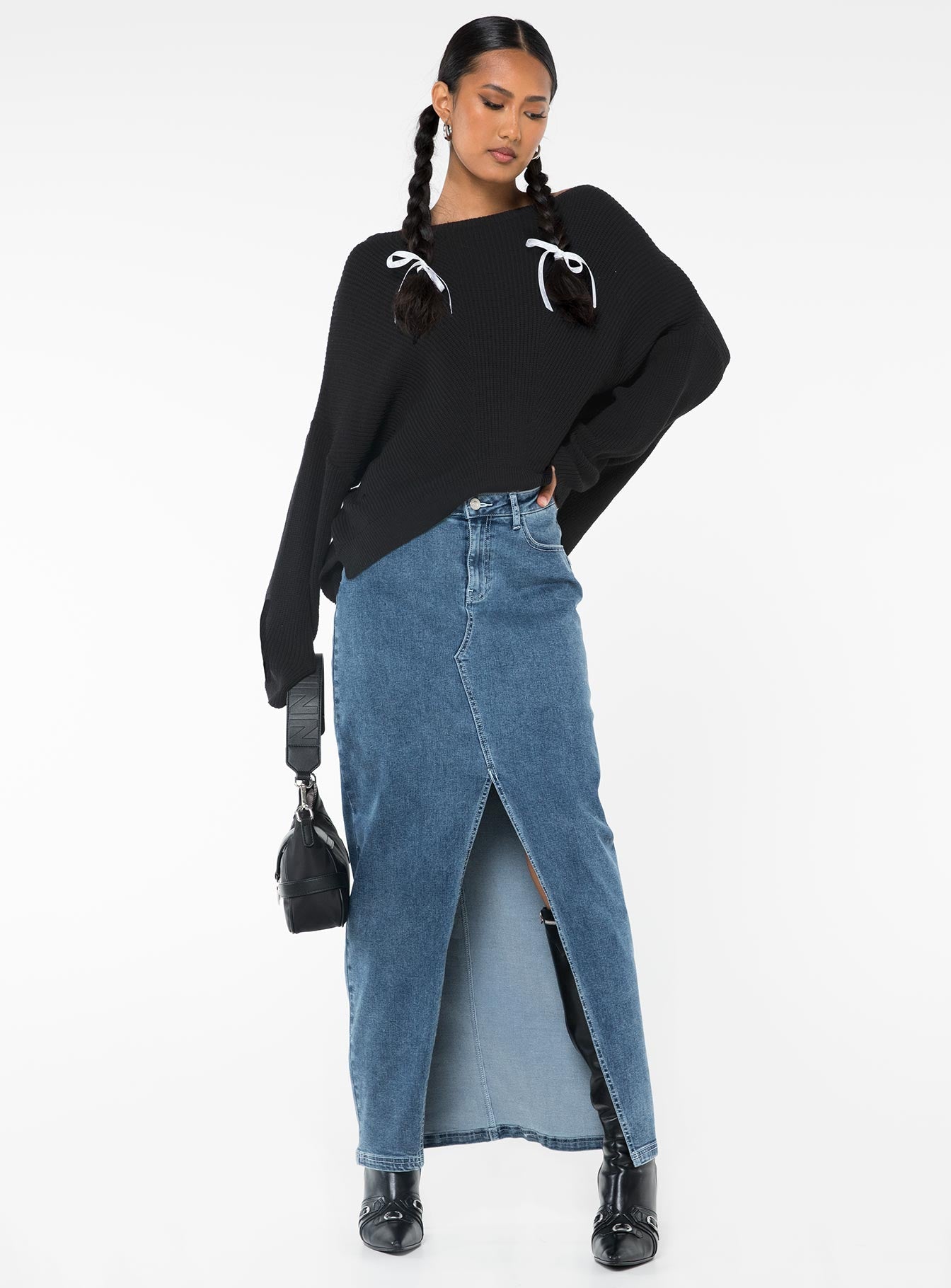 Eames Sweater Black、mySite、solidvoid