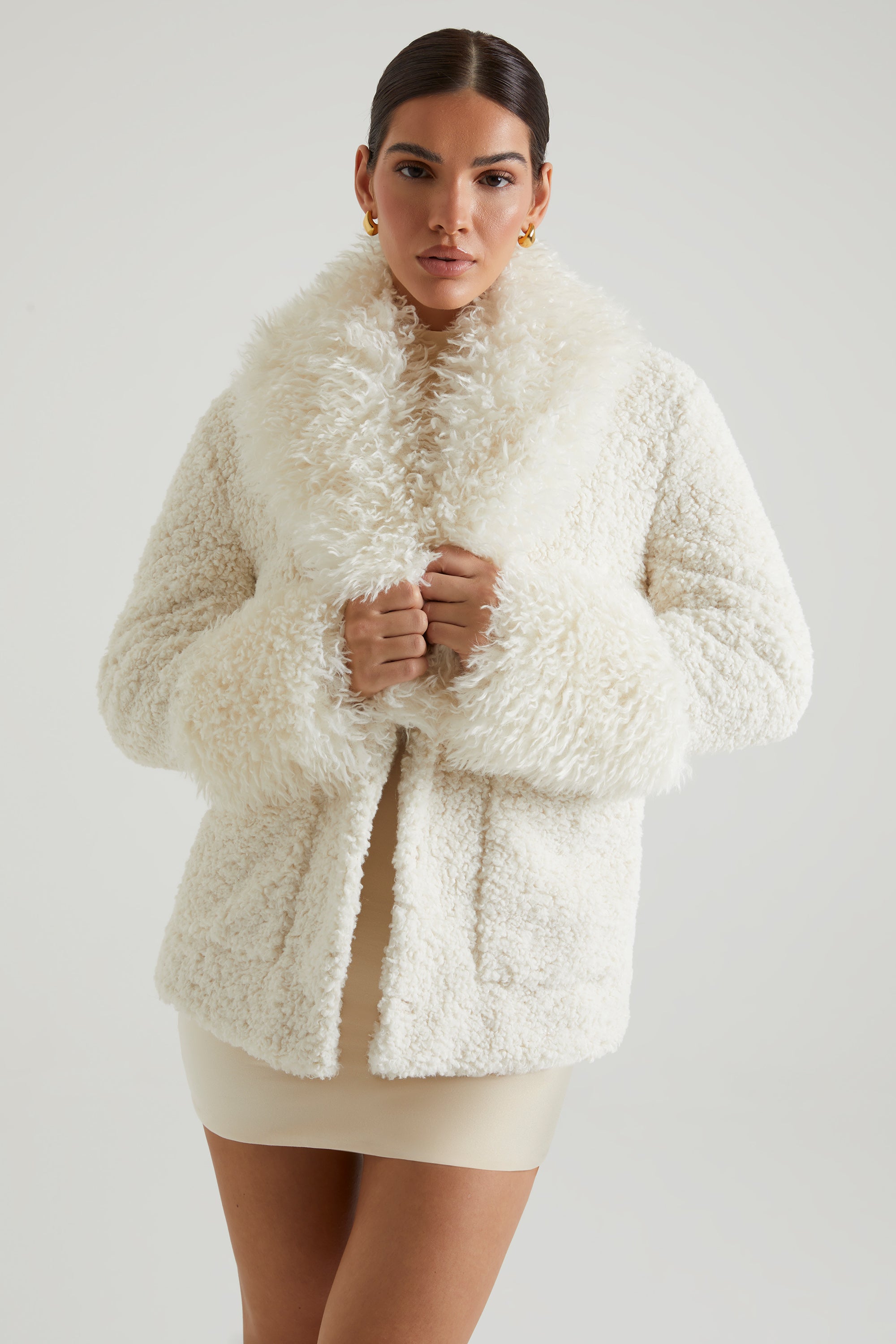 Shearling Coat with Large Front Pockets in Cream、mySite、solidvoid