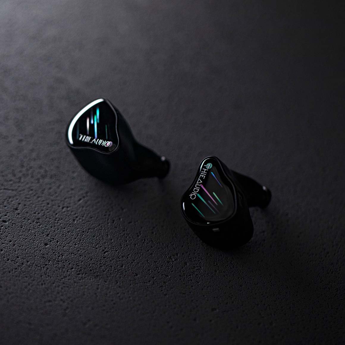  ThieAudio - Monarch MKIV、mySite、merchandisen