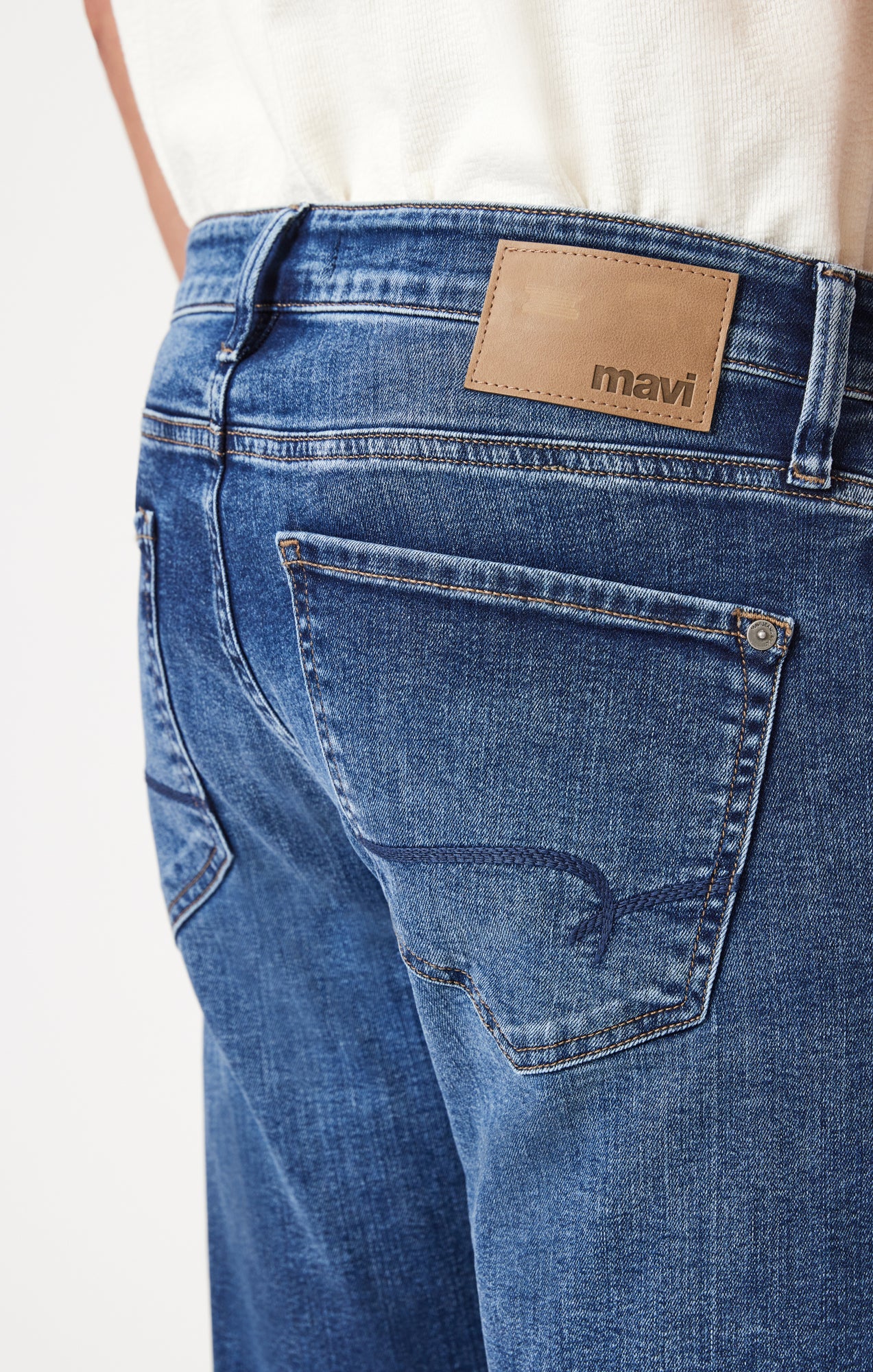 {product_title} - {shop_name}