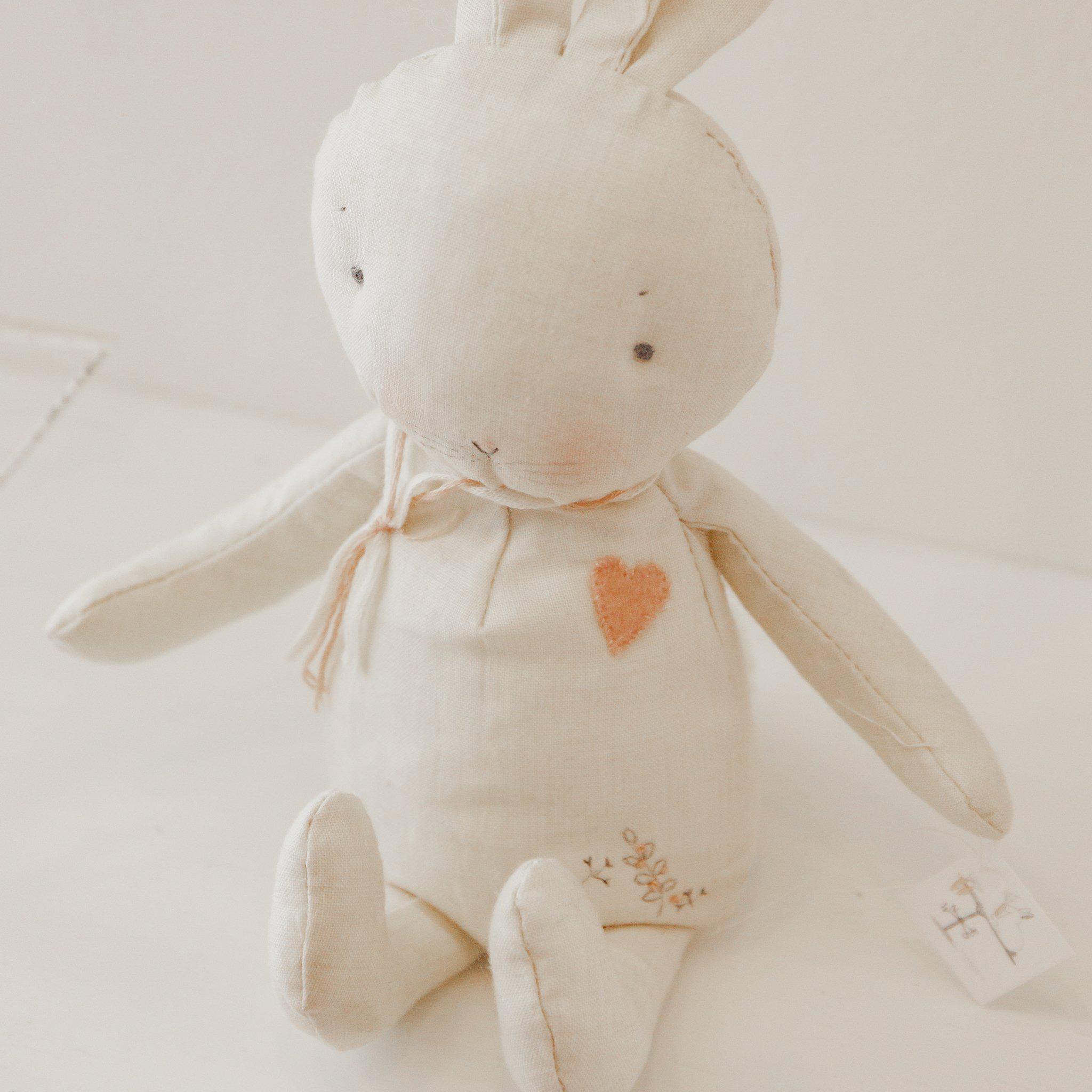 RETIRED - Hutch Studio Original - Mabel - One of A Kind Bunny、mySite、g9winljtr