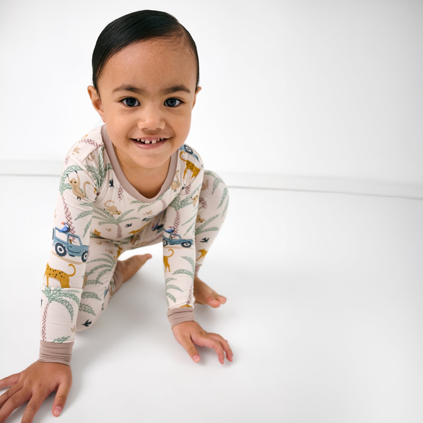 Wild Escape Two-Piece Pajama Set、mySite、g9winljtr