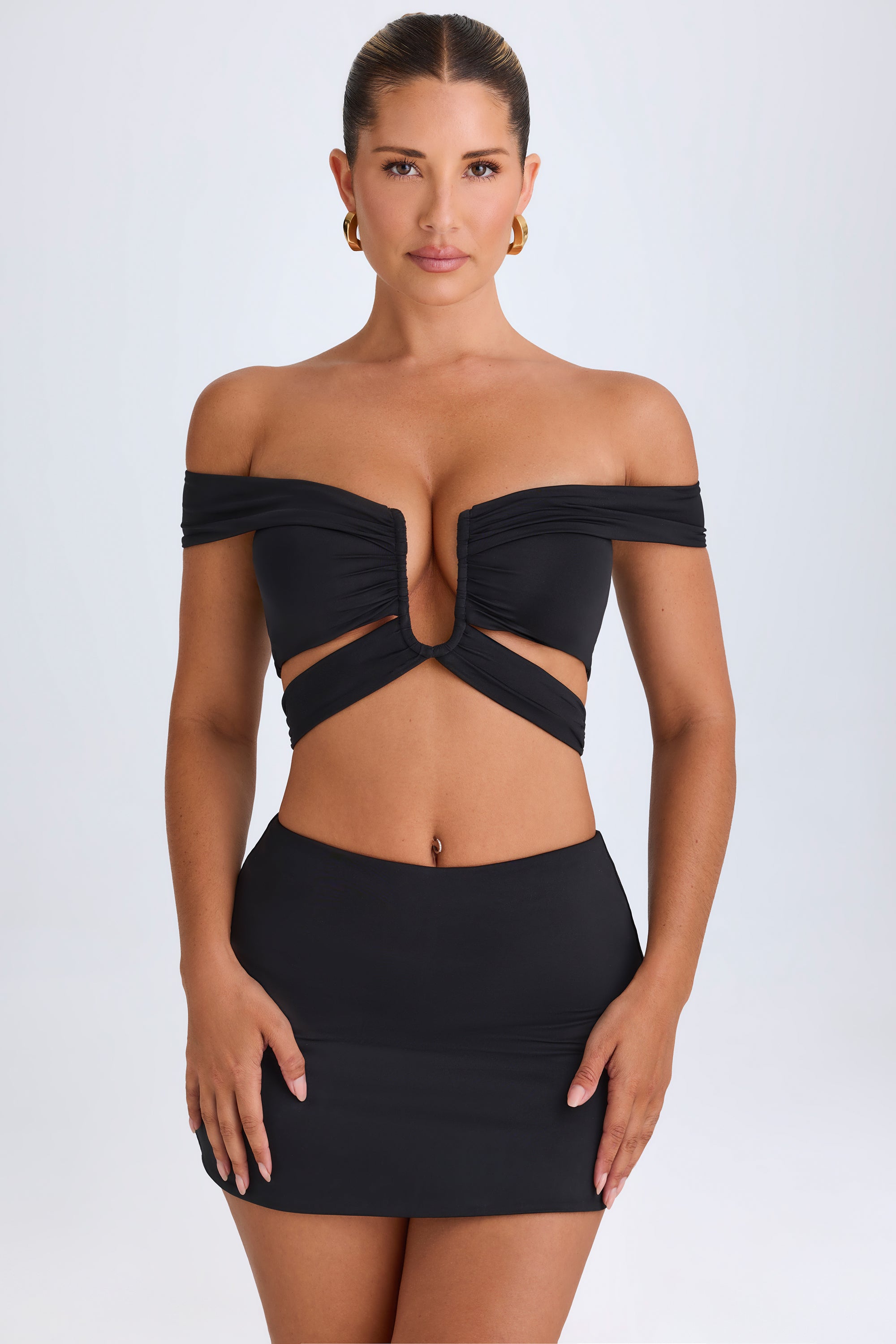 Mid-Rise Micro Mini Skirt in Black、mySite、solidvoid