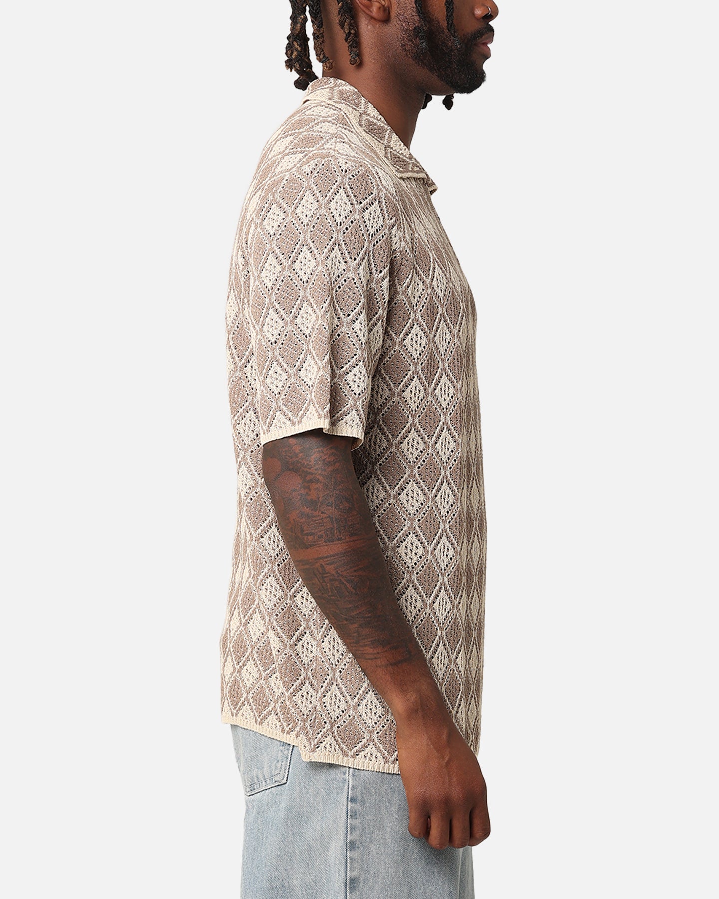 {product_title} - {shop_name}