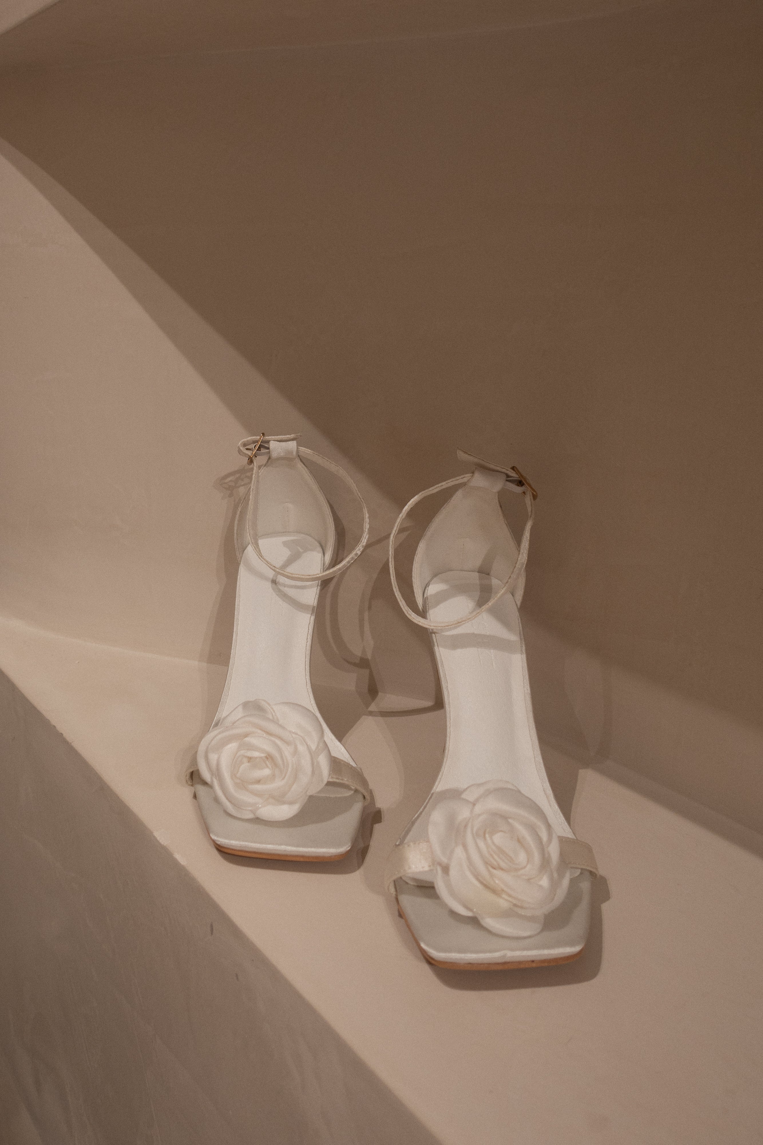 Lara Rose Satin Heel - White、mySite、solidvoid