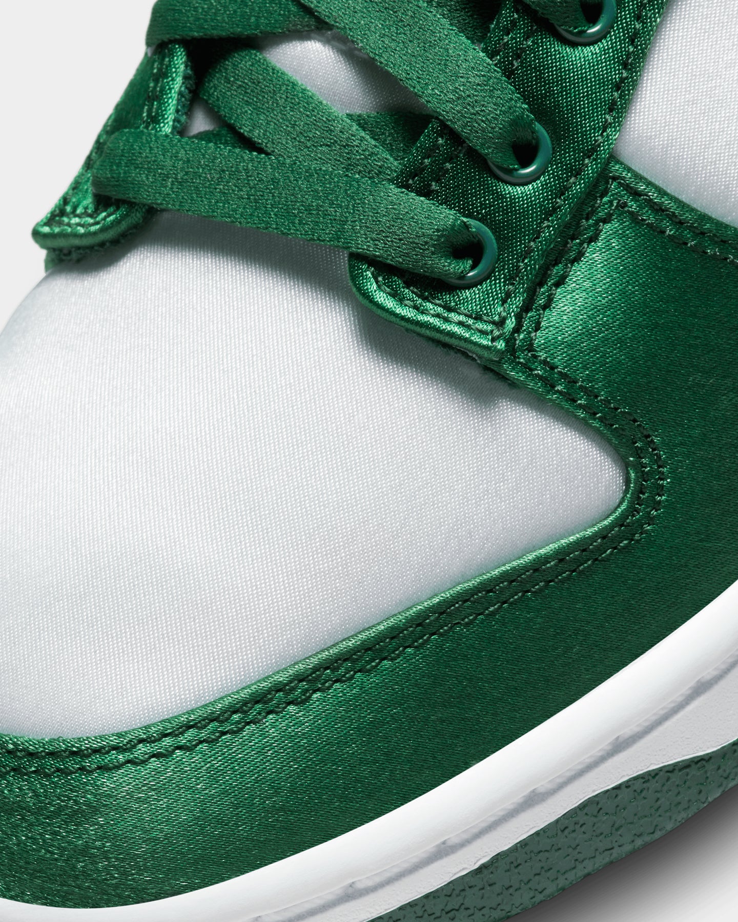 Nike Women's Dunk Low Satin Green White/Team Green、mySite、zt4zffjzw