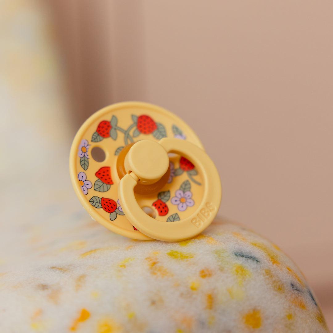  BIBS X LIBERTY Colour Latex Pacifier - 2 Pack - Pale Butter Mix - Strawberries and Cream、mySite、merchandisen