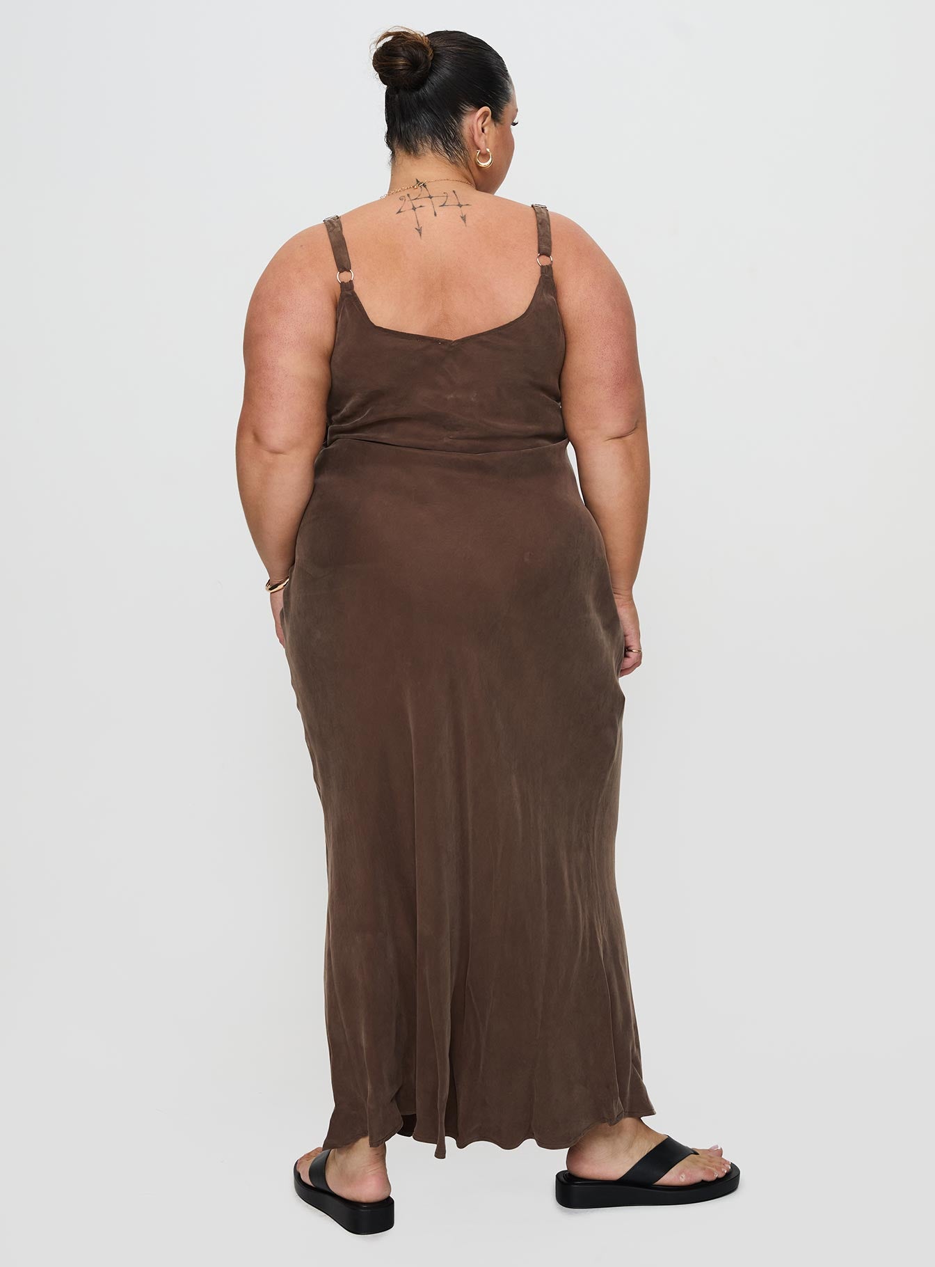 Laurette Maxi Dress Brown Curve、mySite、solidvoid