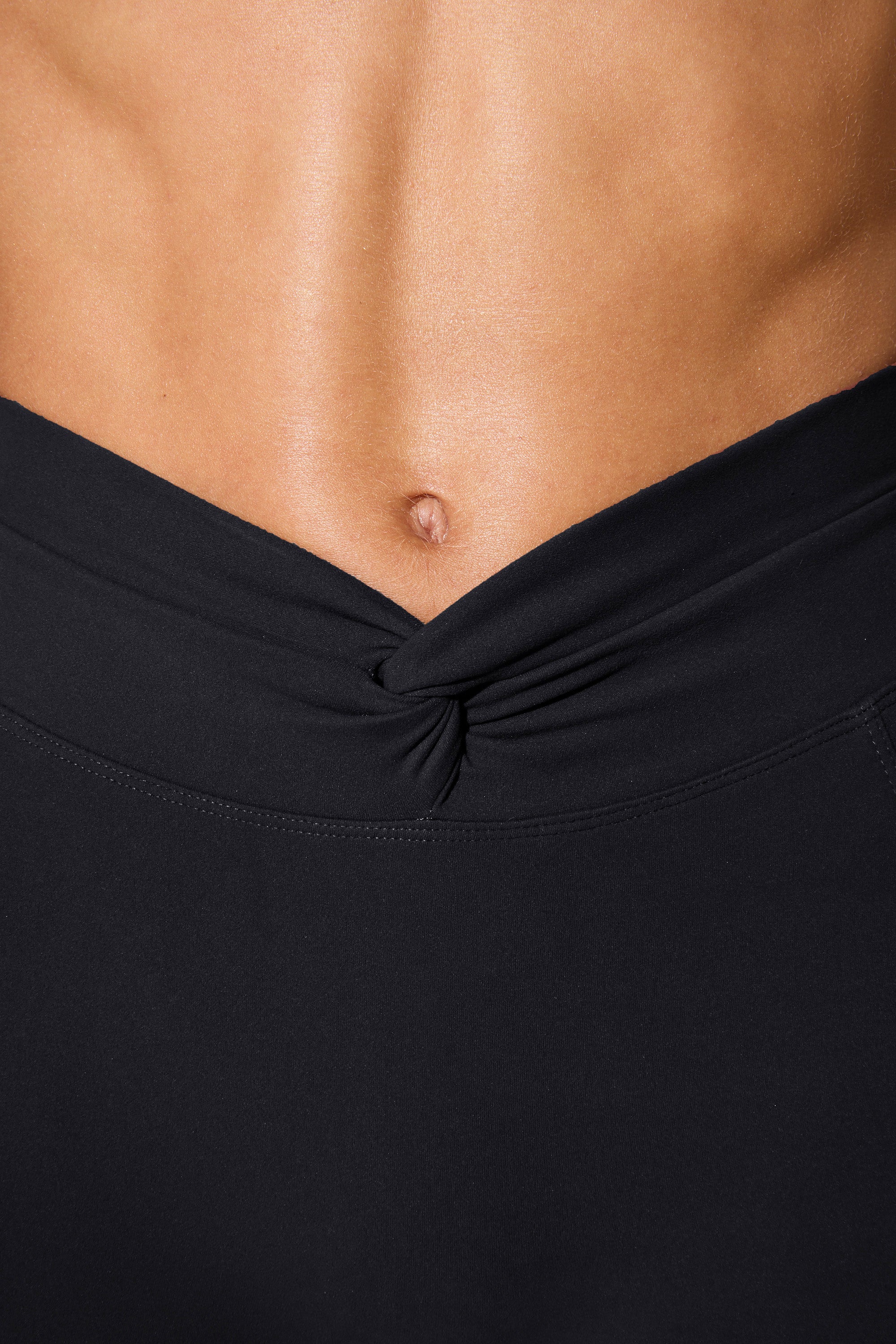 Twist Waist Flare Leggings in Black、mySite、solidvoid