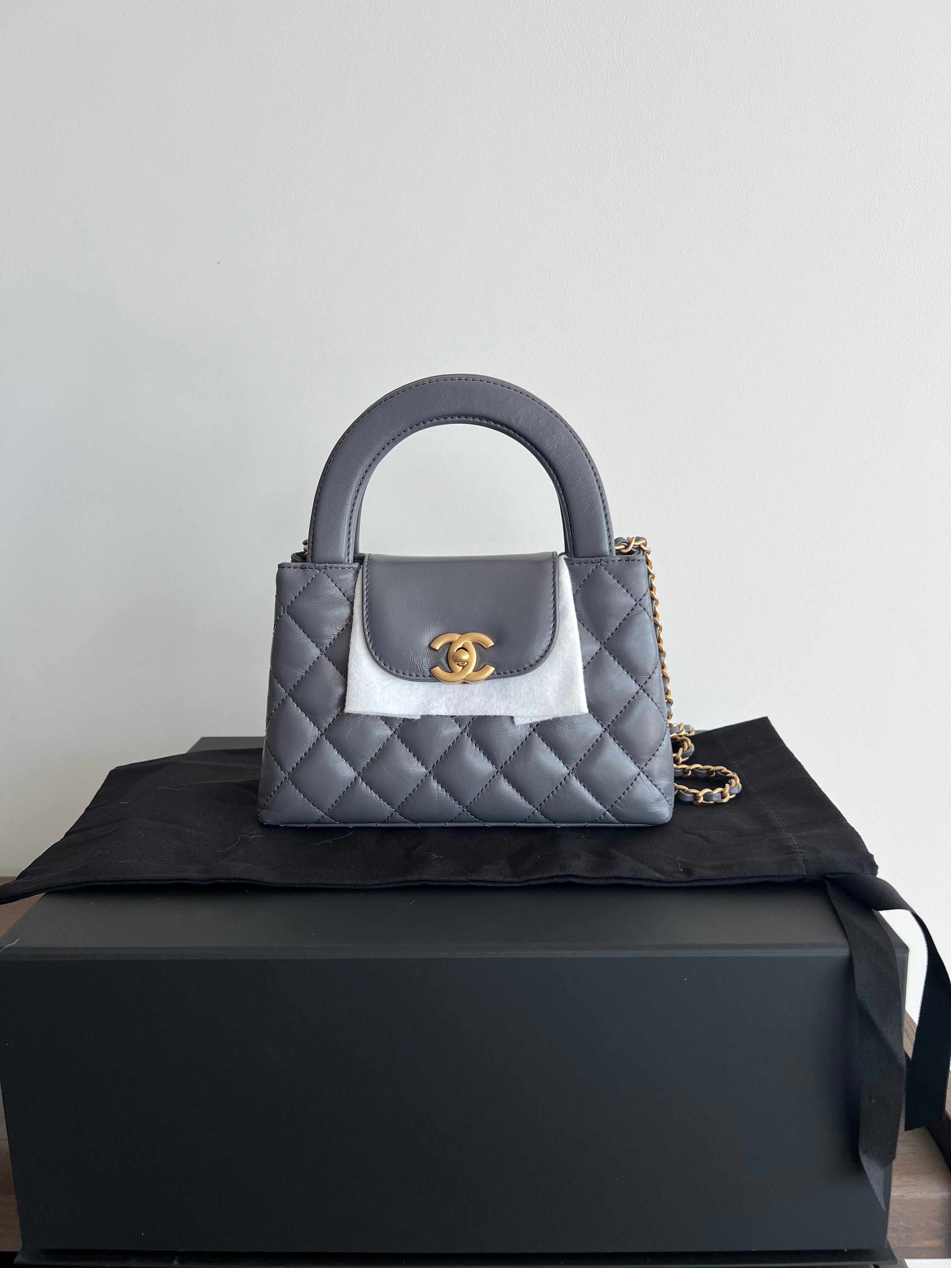 Chanel Kelly Shopping Bag Shiny Aged Calfskin & Gold Hardware Grey (Mini)、mySite、garminoutage.com
