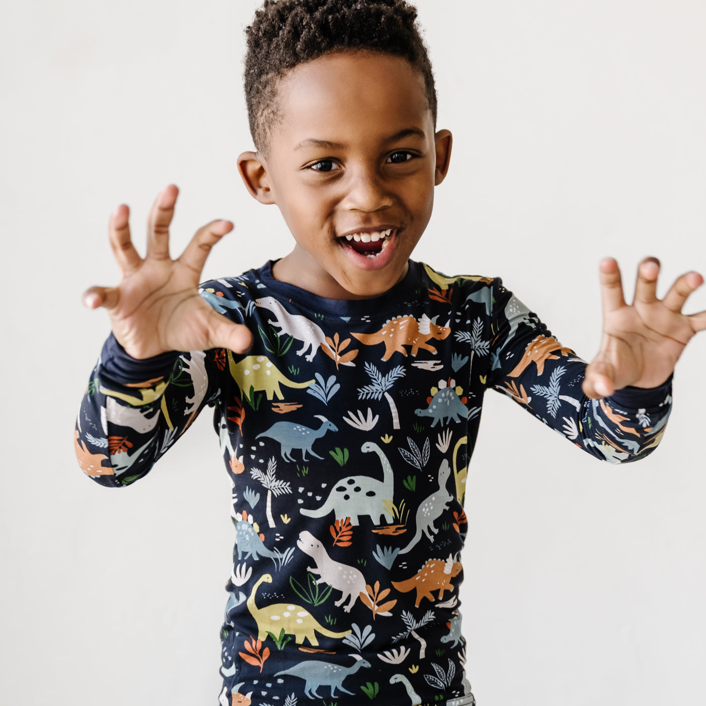 Navy Jurassic Jungle Two-Piece Pajama Set、mySite、g9winljtr