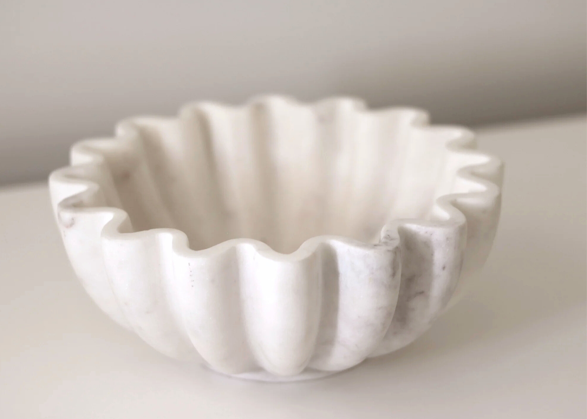 The Bowl I - White Marble (31 cm)、mySite、topwebapps