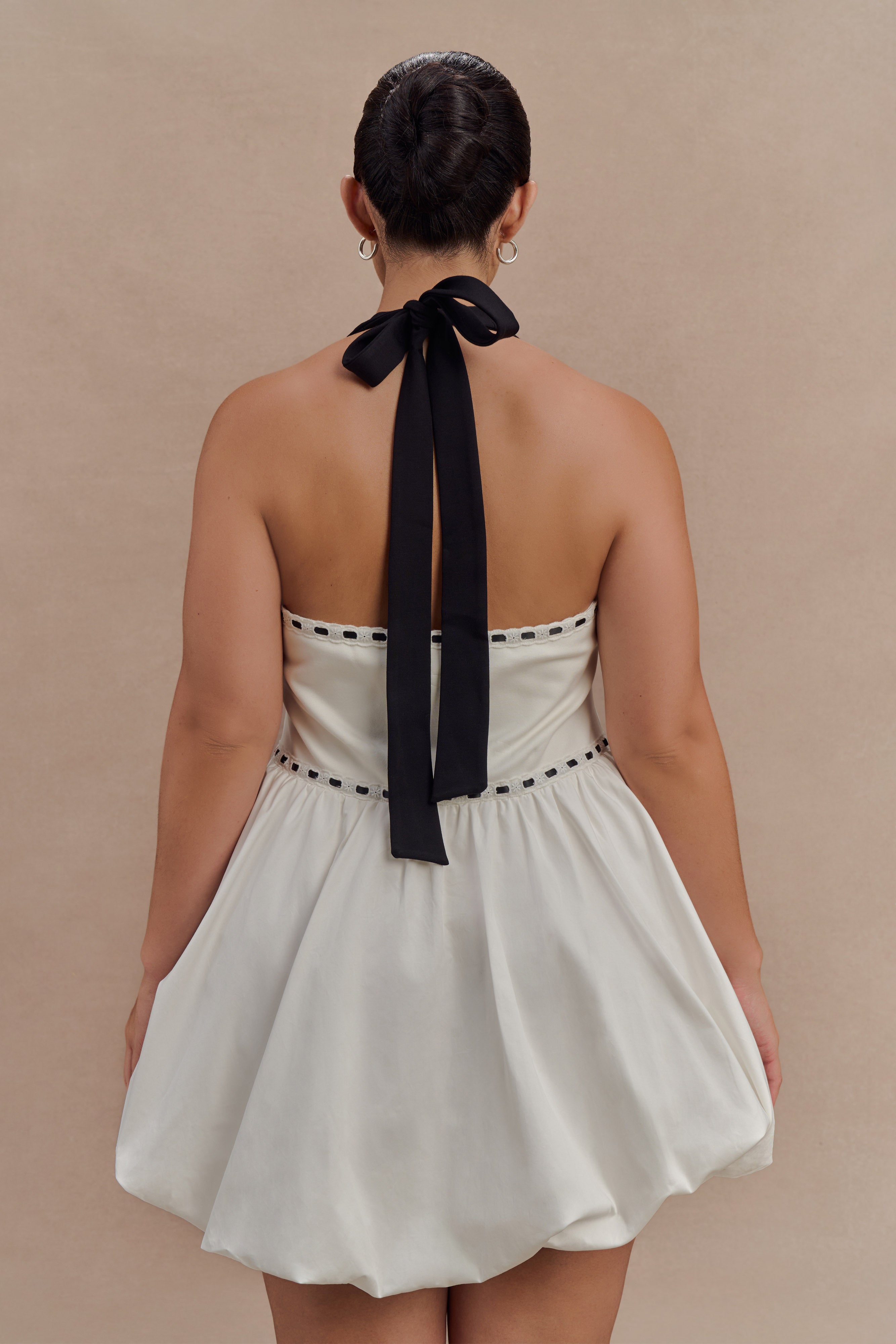 Queenie Halter Bubble Mini Dress - Black/White、mySite、solidvoid