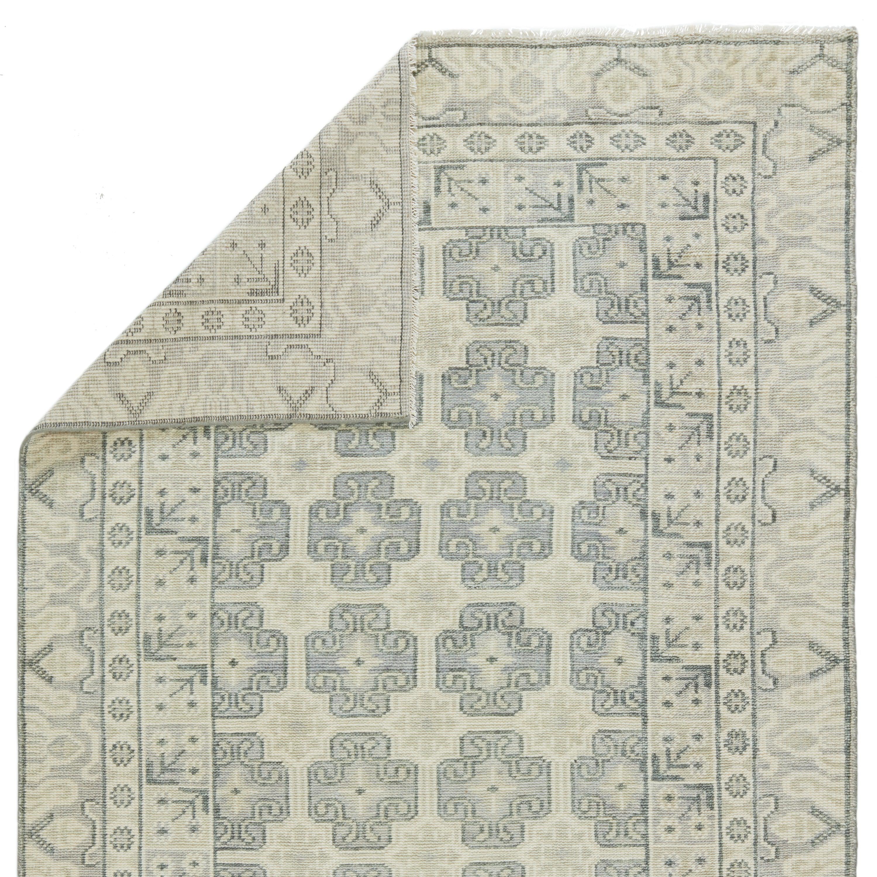 Stage Hand-Knotted Bordered Ivory Green Area Rug、mySite、gigharbornorthrealestate