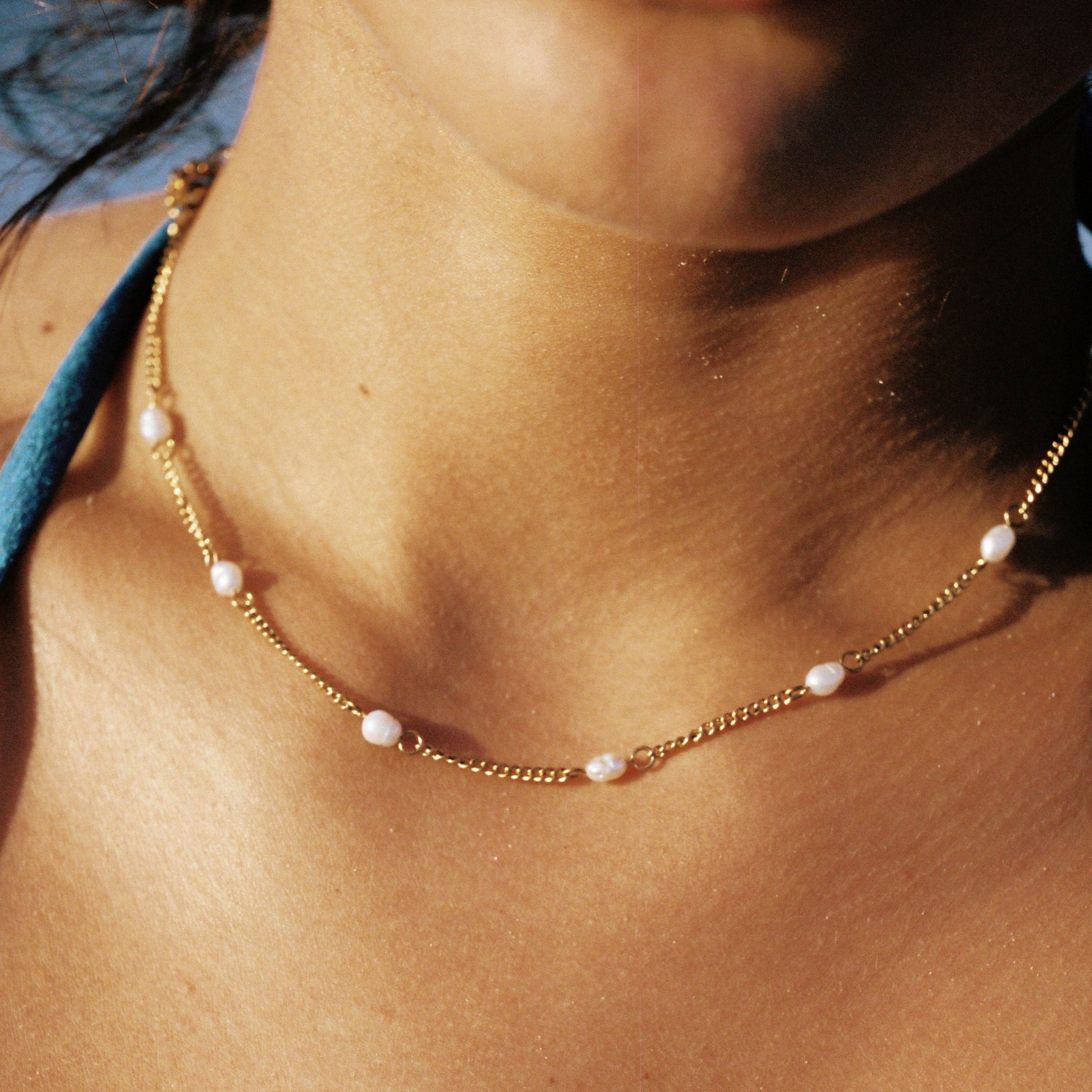 Dainty Gold Pearl Choker、mySite、hinf8tx79