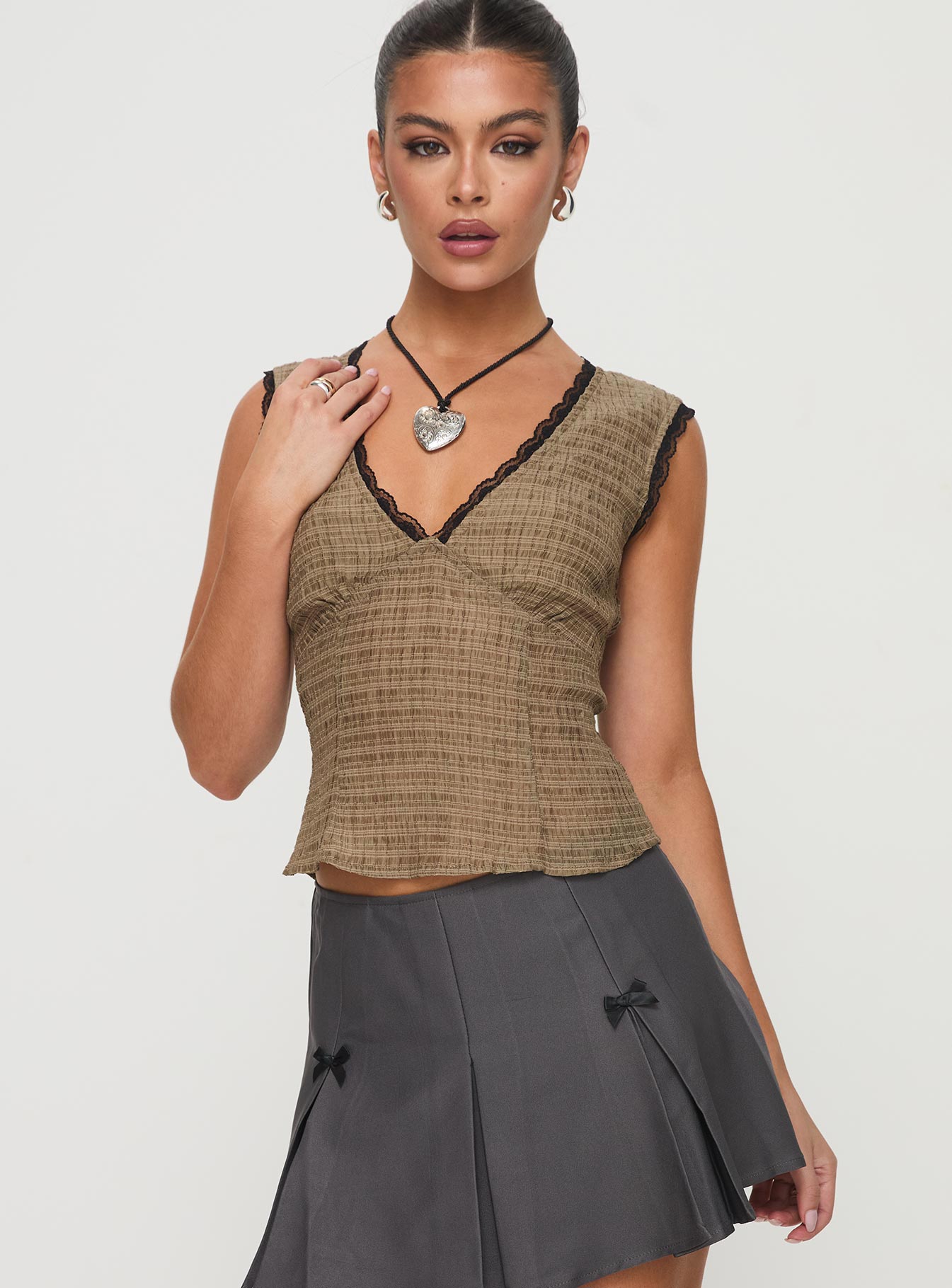 Hagea Top Olive、mySite、solidvoid