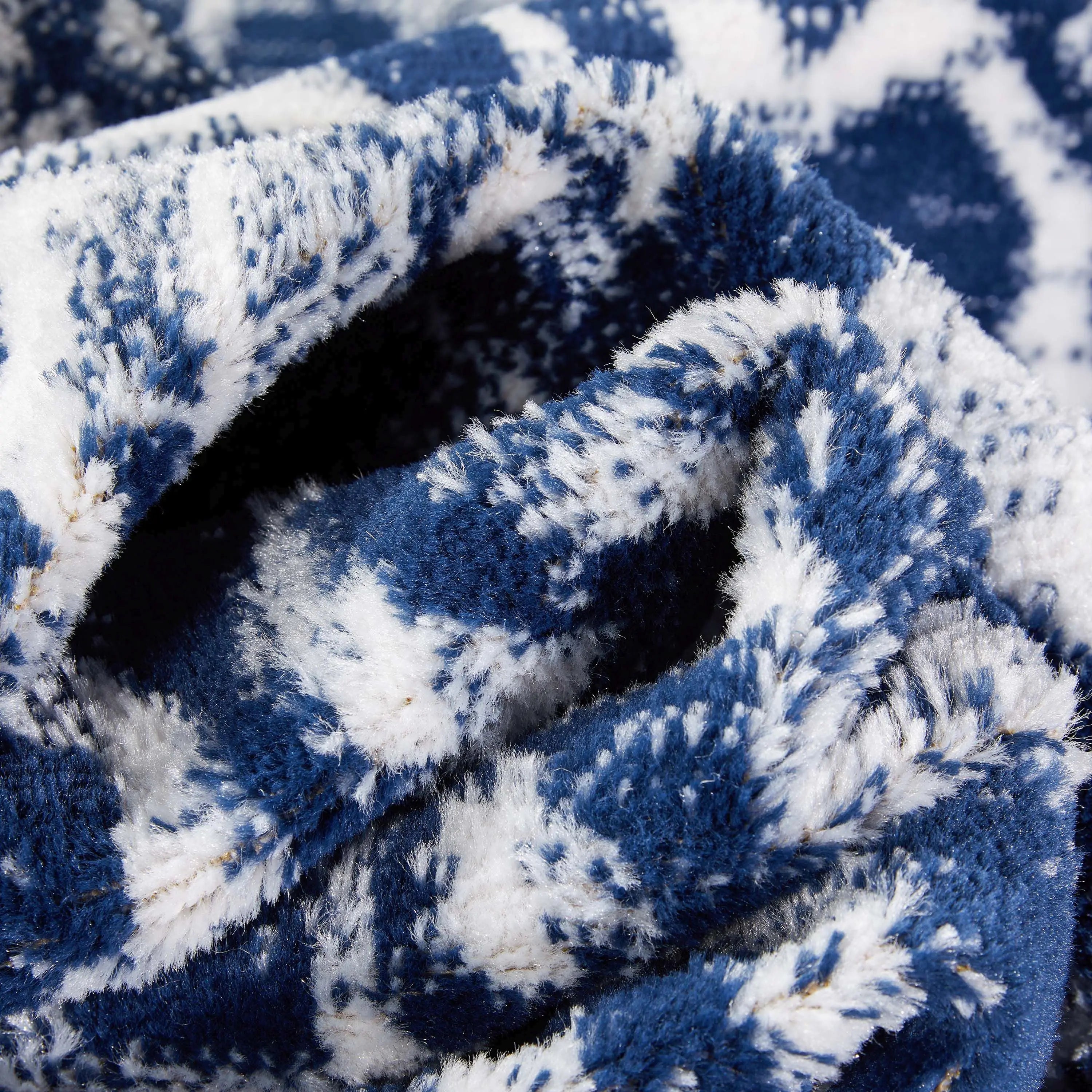 Disa Vintage Medallion Dark Blue Soft Rug By Chill Rugs、mySite、gigharbornorthrealestate