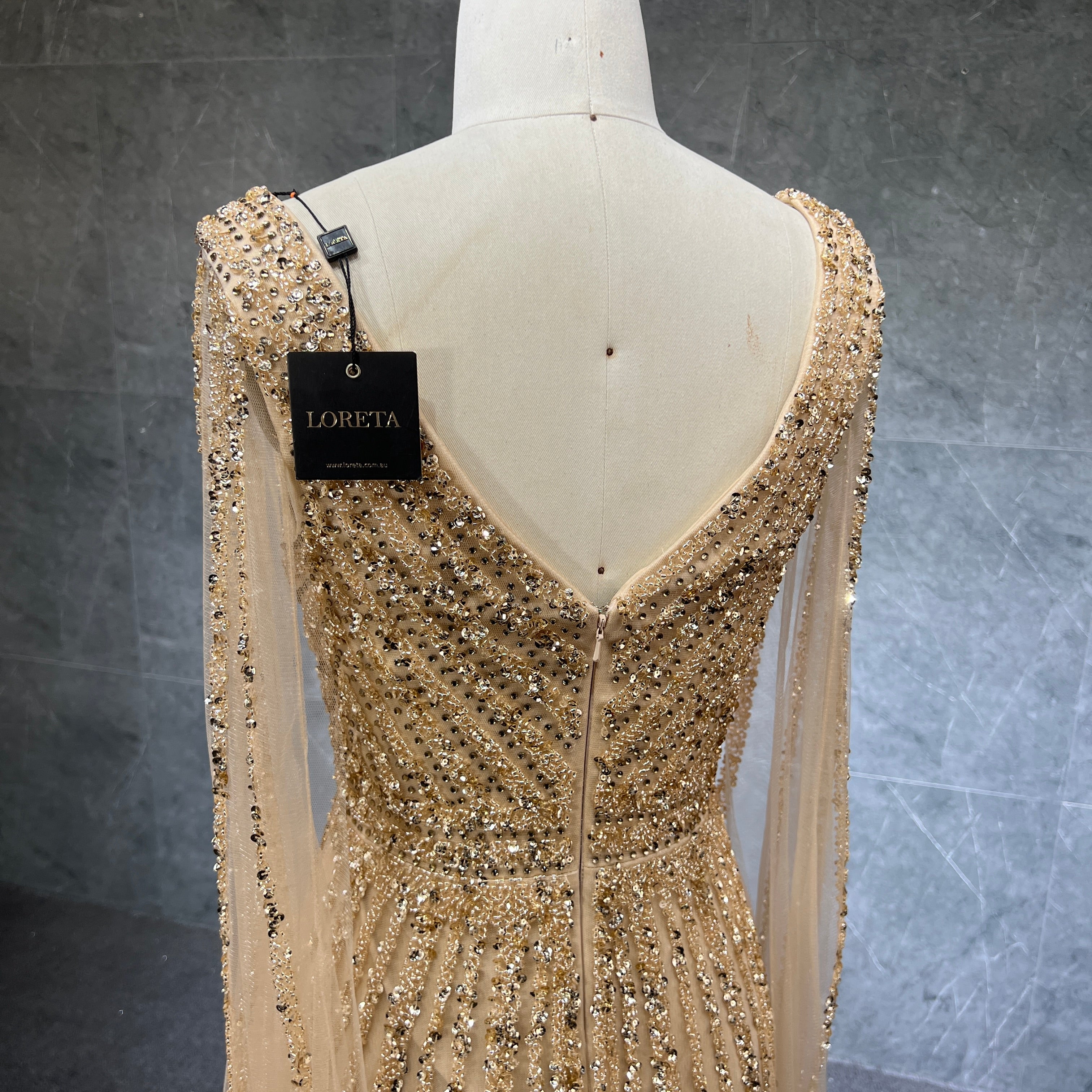 {product_title} - {shop_name}