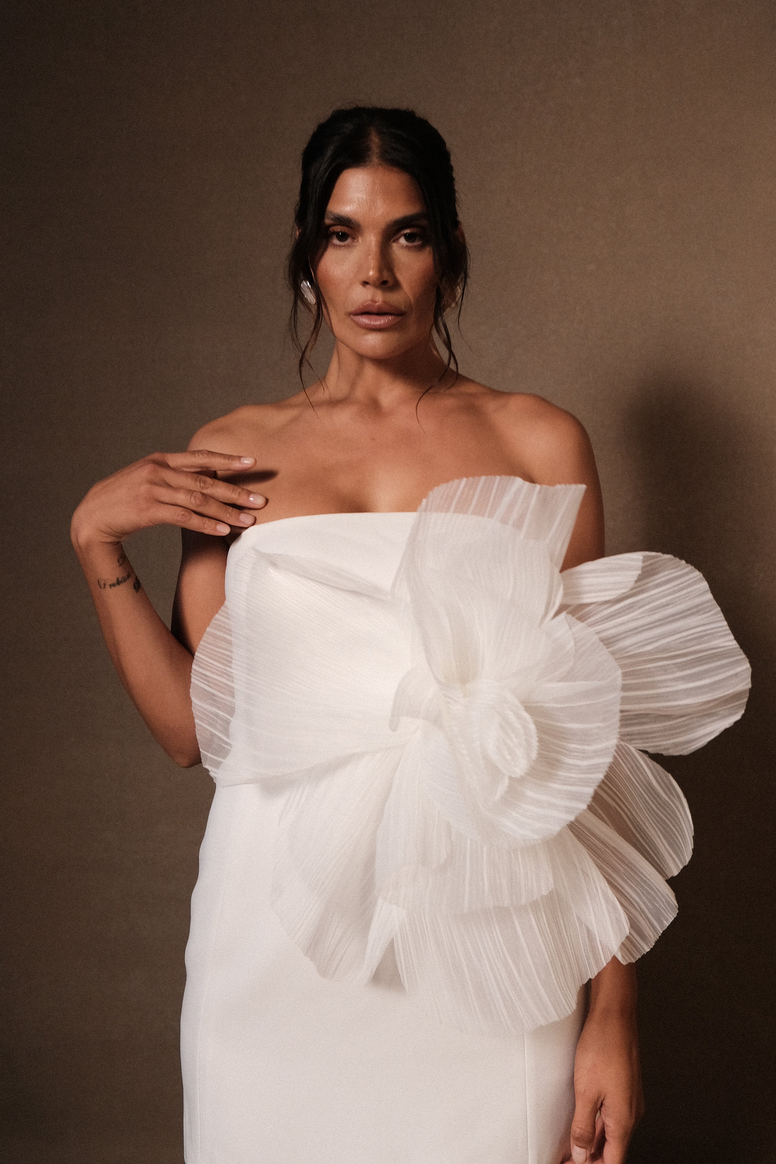 Victoria Strapless Mini Dress With Oversized Flower - White、mySite、solidvoid