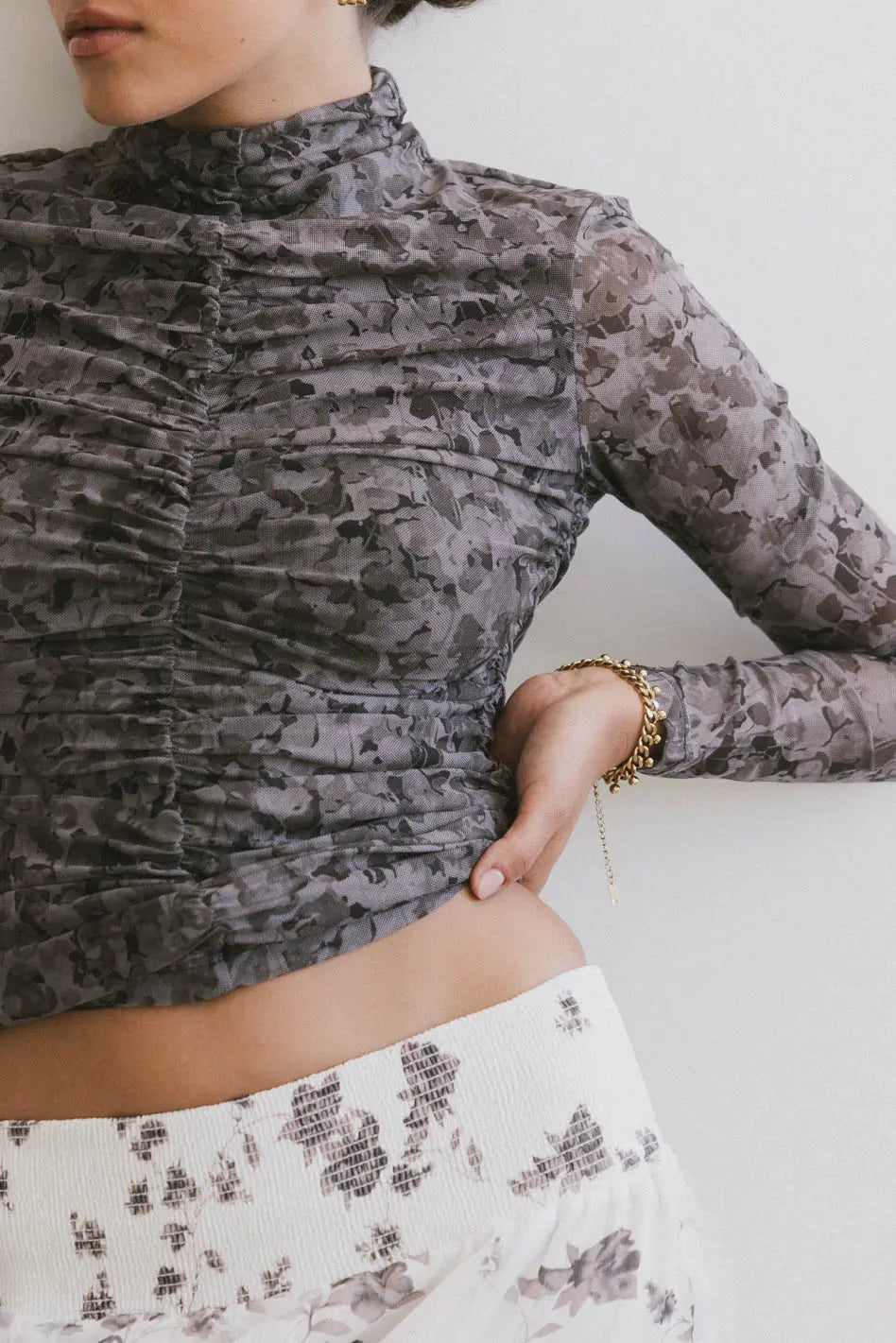 {product_title} - {shop_name}