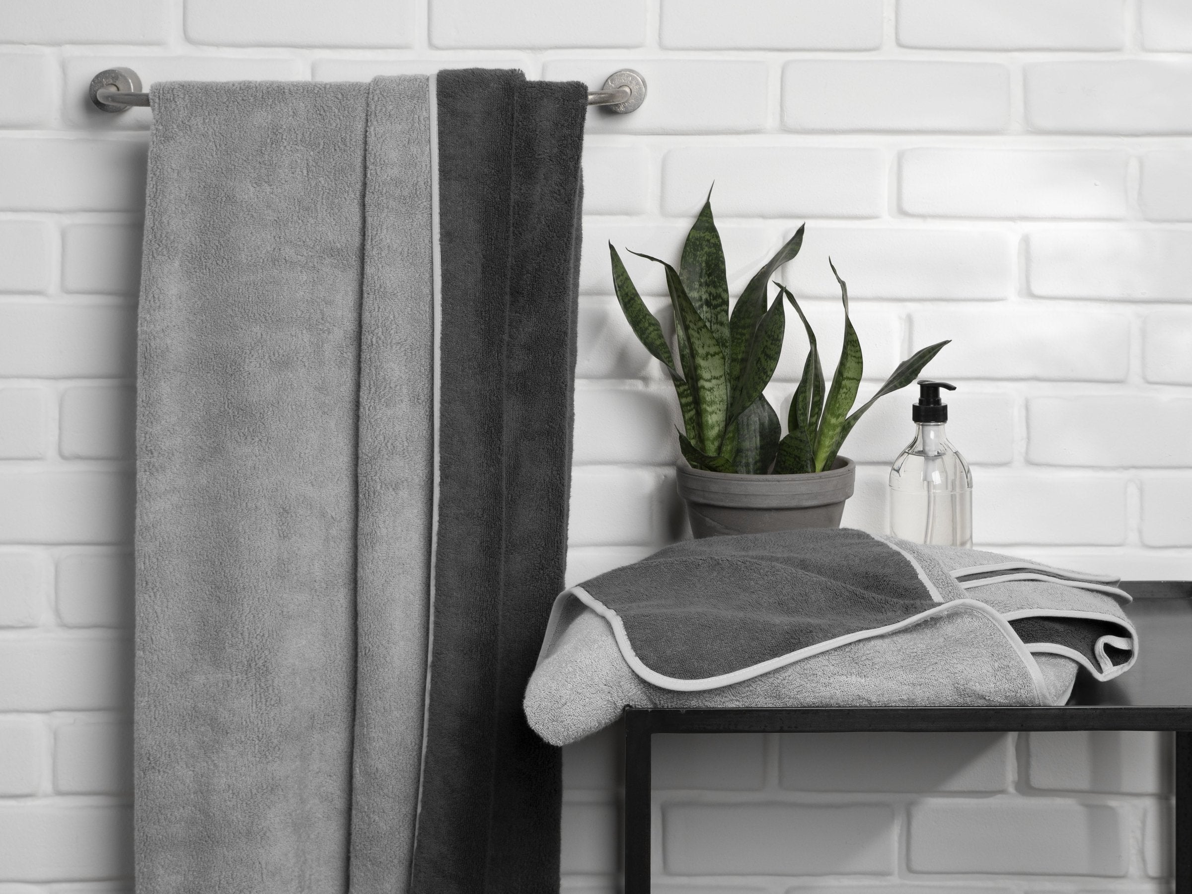  Two Tone Towels (Grey and Coal)、mySite、sugarbowlscore