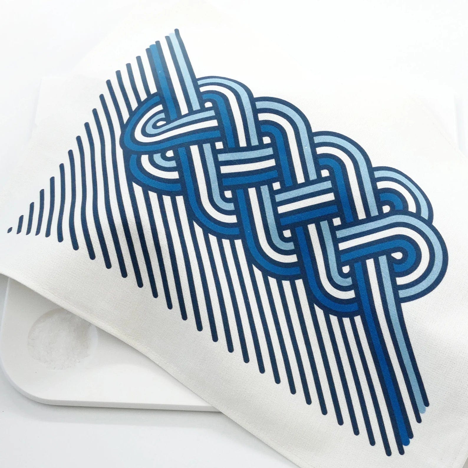 Op-Art Cotton Challah Cover - Shades of Blue、mySite、topwebapps