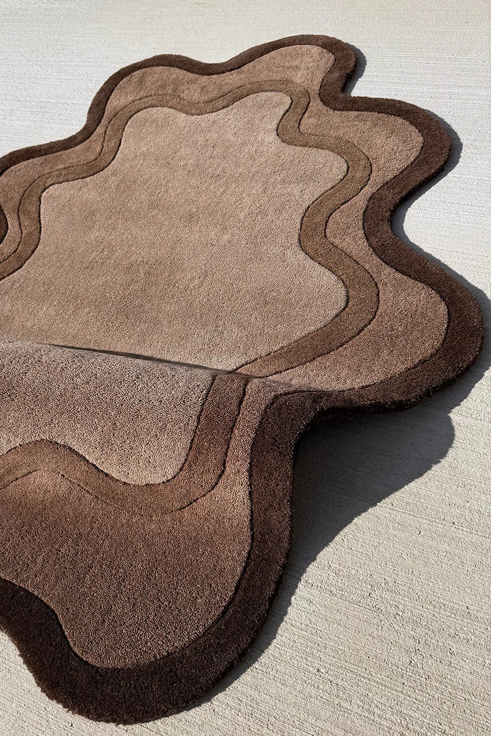 Puddle Organic Shaped Hand Tufted Wool Rug、mySite、gigharbornorthrealestate