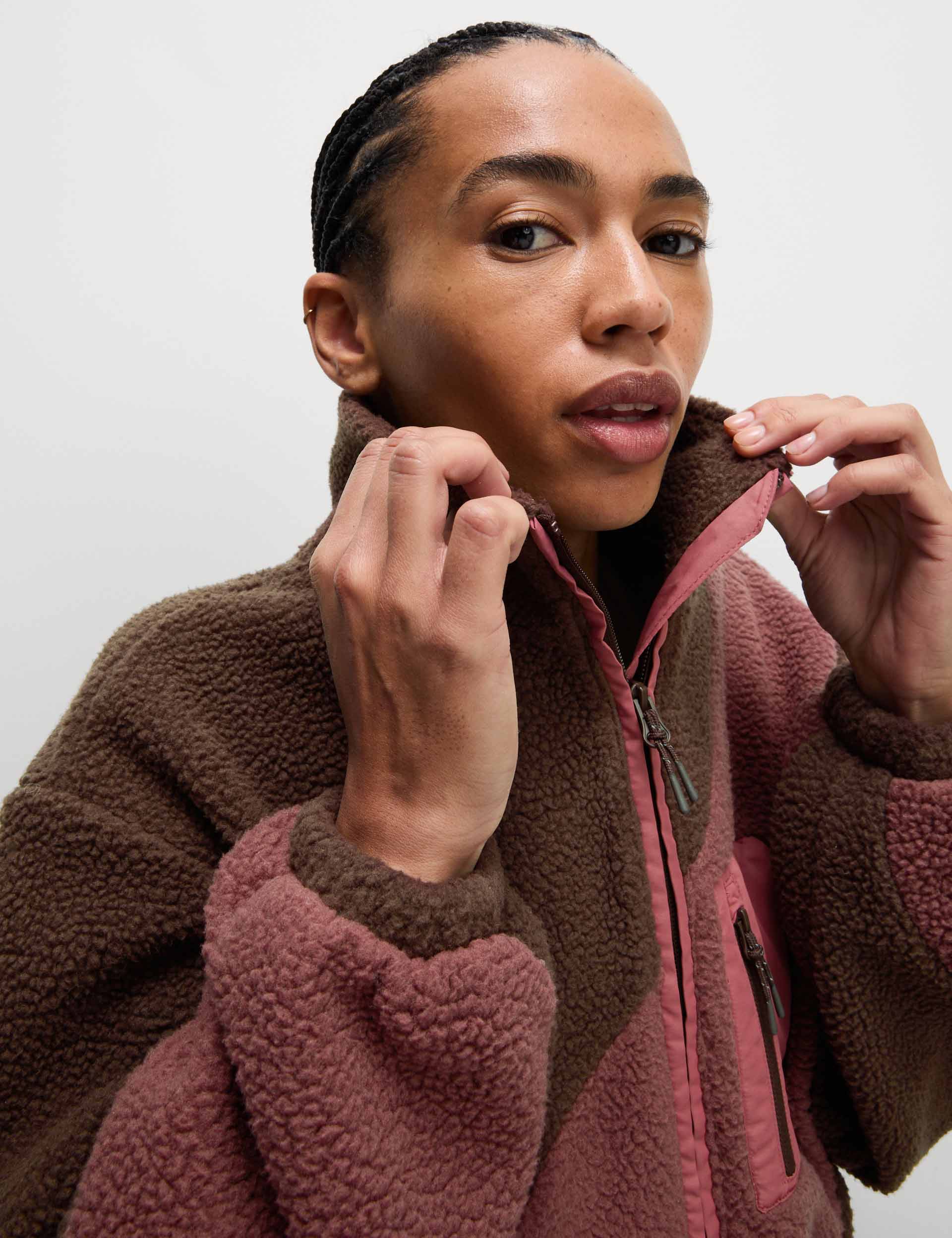 {product_title} - {shop_name}