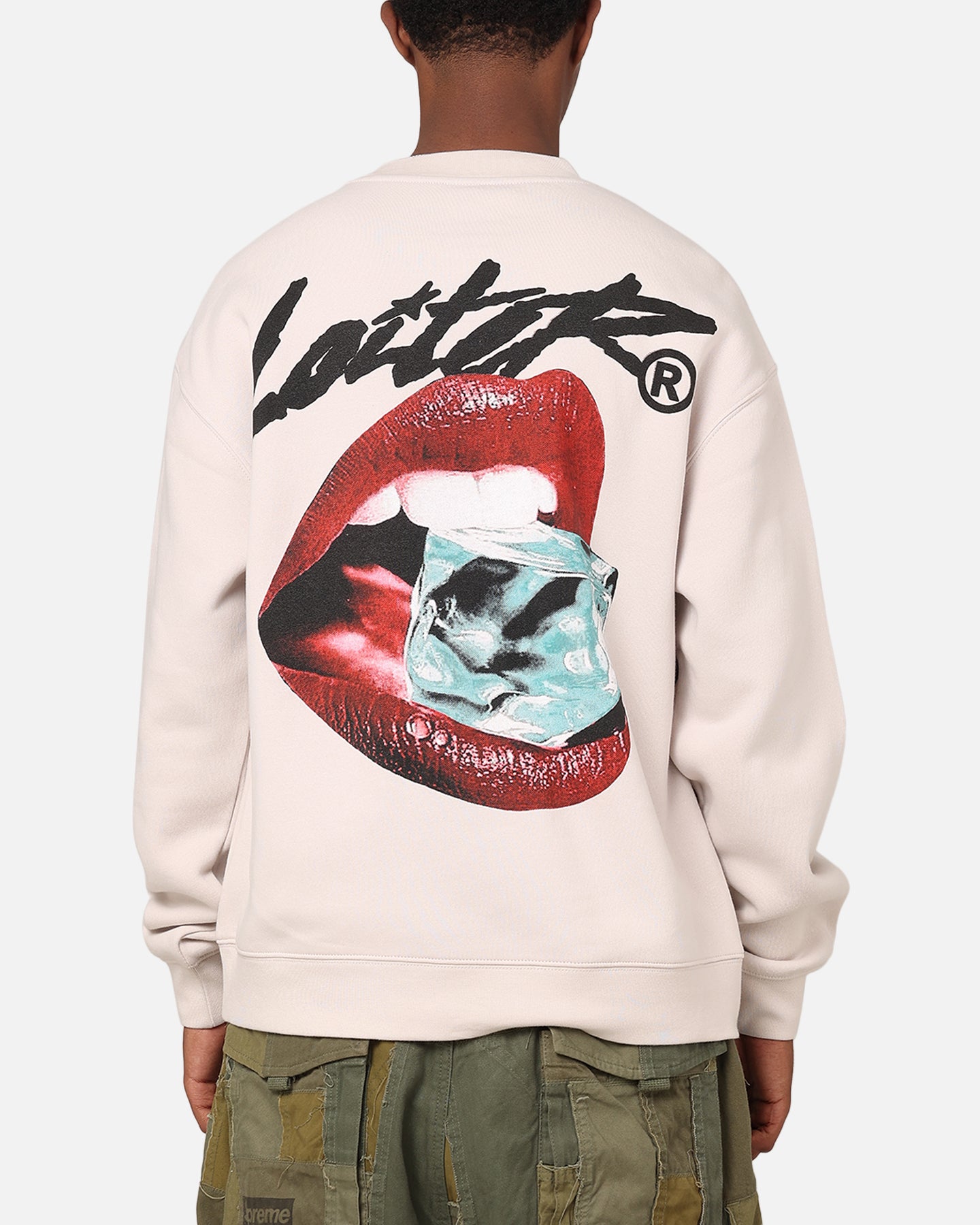 {product_title} - {shop_name}