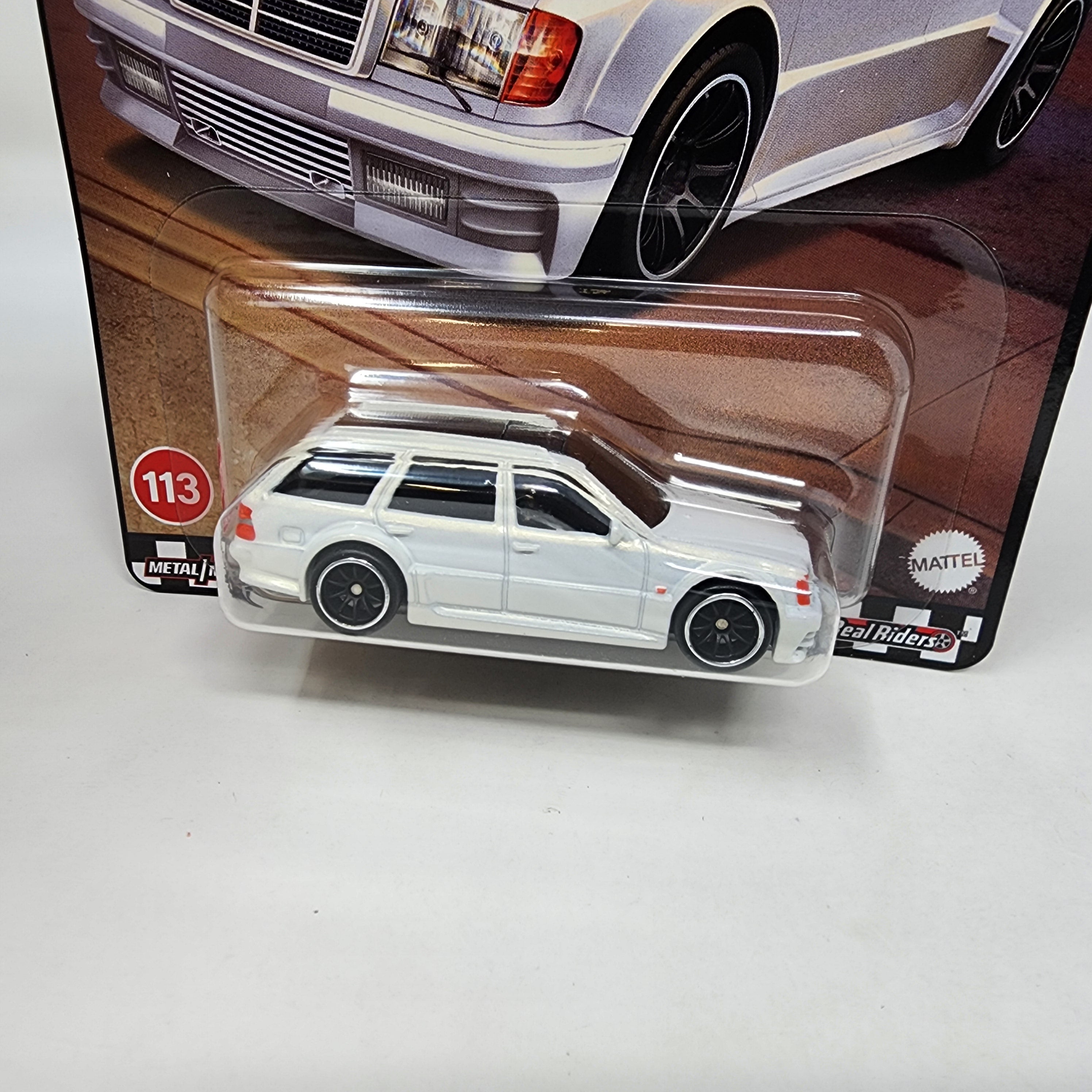 Mercedes-Benz E 36 AMG #113 * White * 2024 Hot Wheels Boulevard Case Z、mySite、hgirdovlk