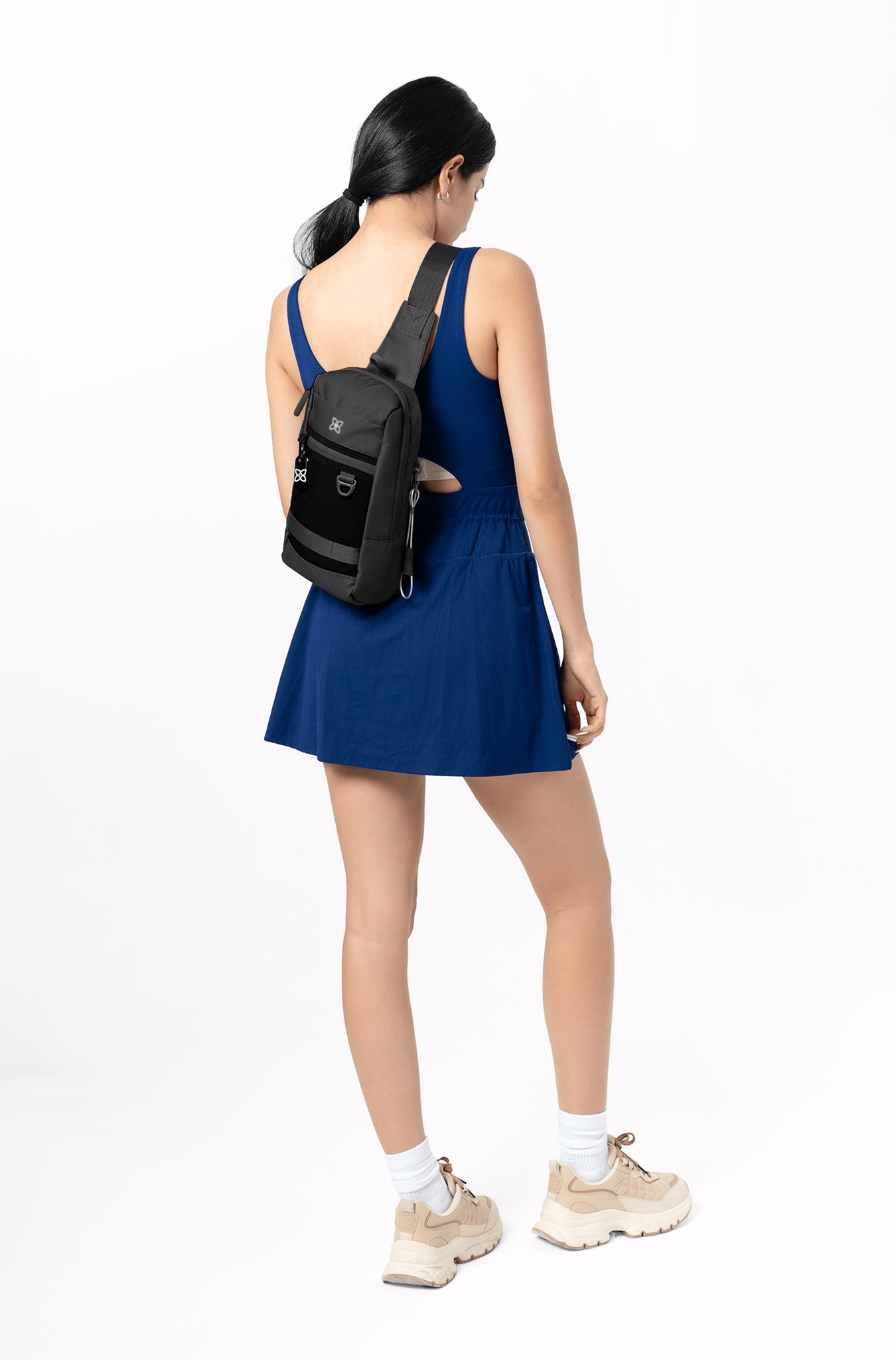 Pike | Crossbody Sling、mySite、garagedoors4me