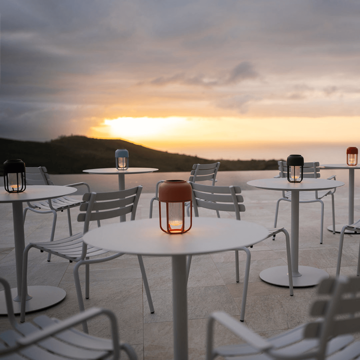 Light No. 1 Portable Outdoor Lamp、mySite、neckold