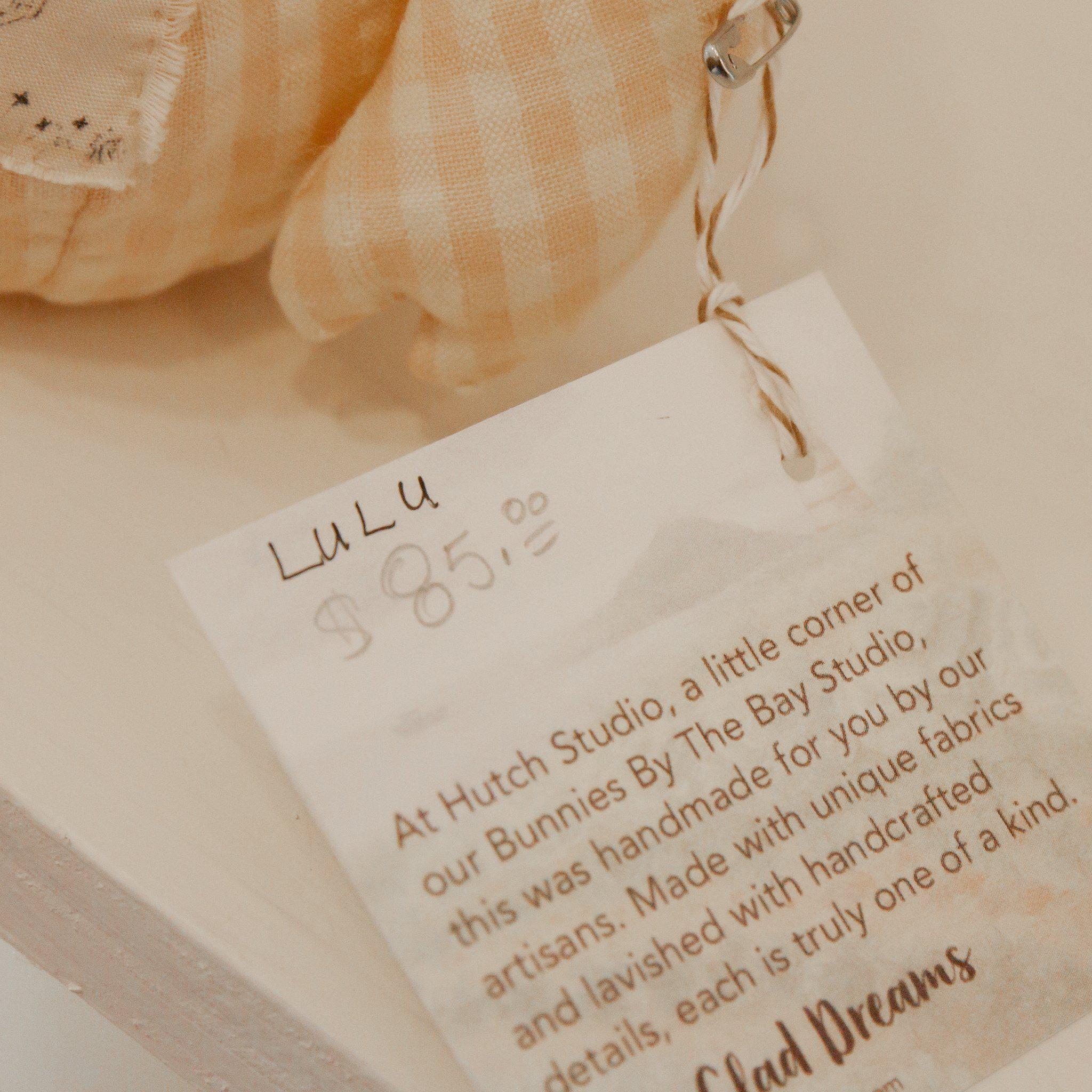 RETIRED - Hutch Studio - Lulu Gingham - One of a Kind Pig、mySite、g9winljtr