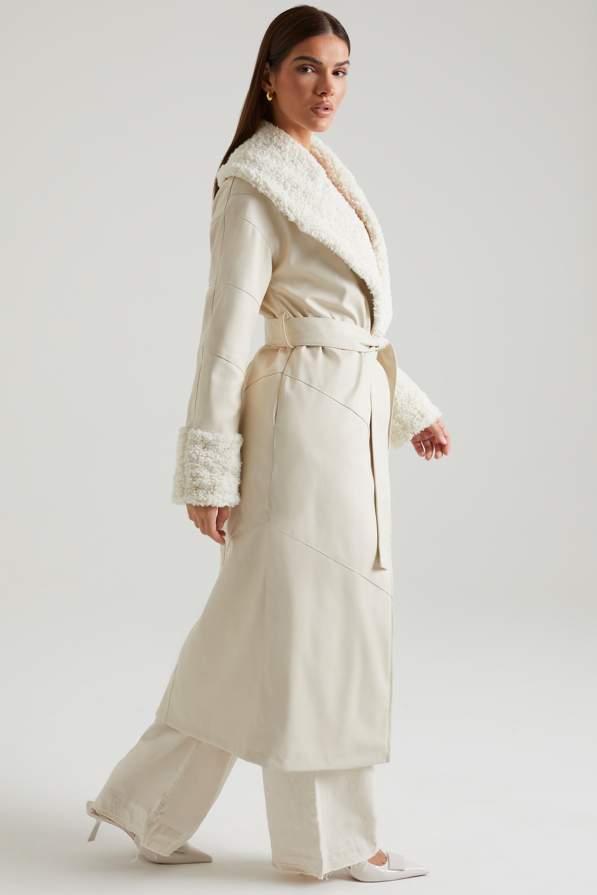 Tie Up Coat with Shearling Collar and Cuffs in Cream、mySite、solidvoid
