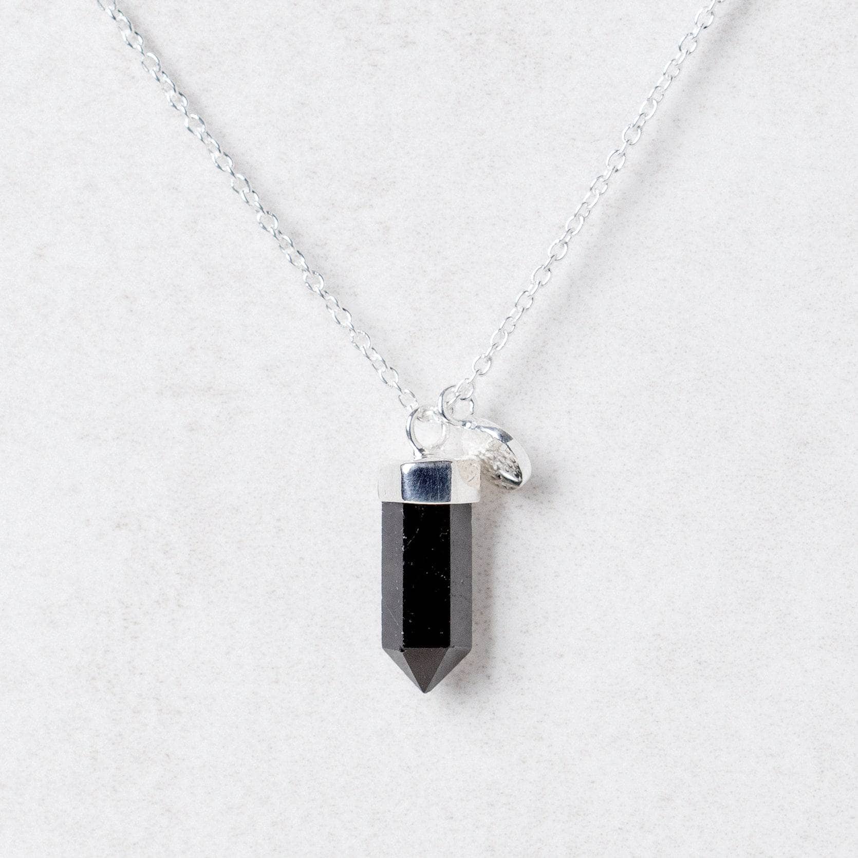 Delicate Black Tourmaline Crystal Point Necklace、mySite、hinf8tx79