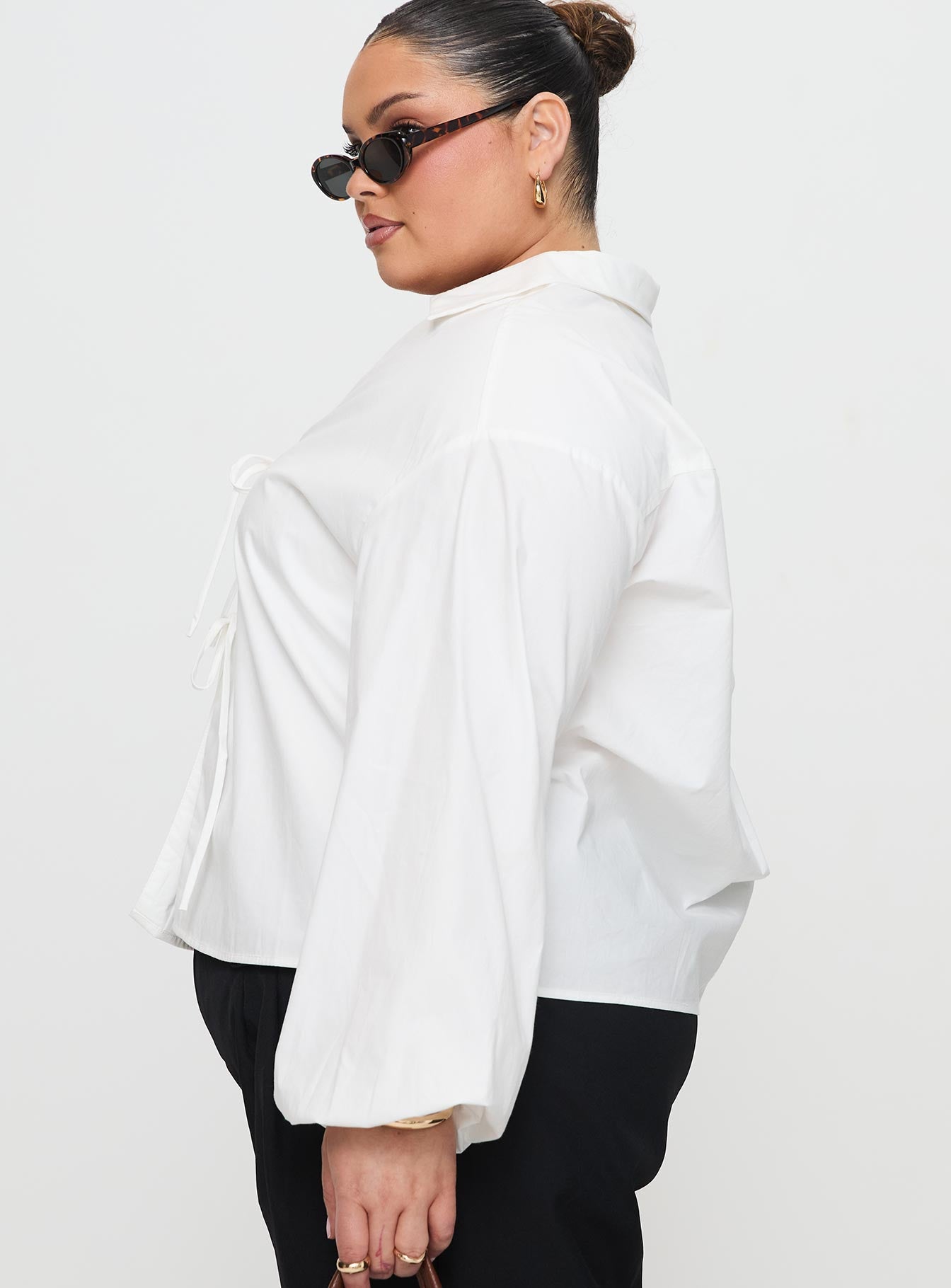 Rinon Long Sleeve Top White Curve、mySite、solidvoid