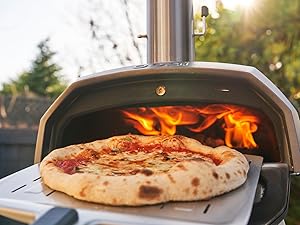 Ooni Karu 2 pizza maker
