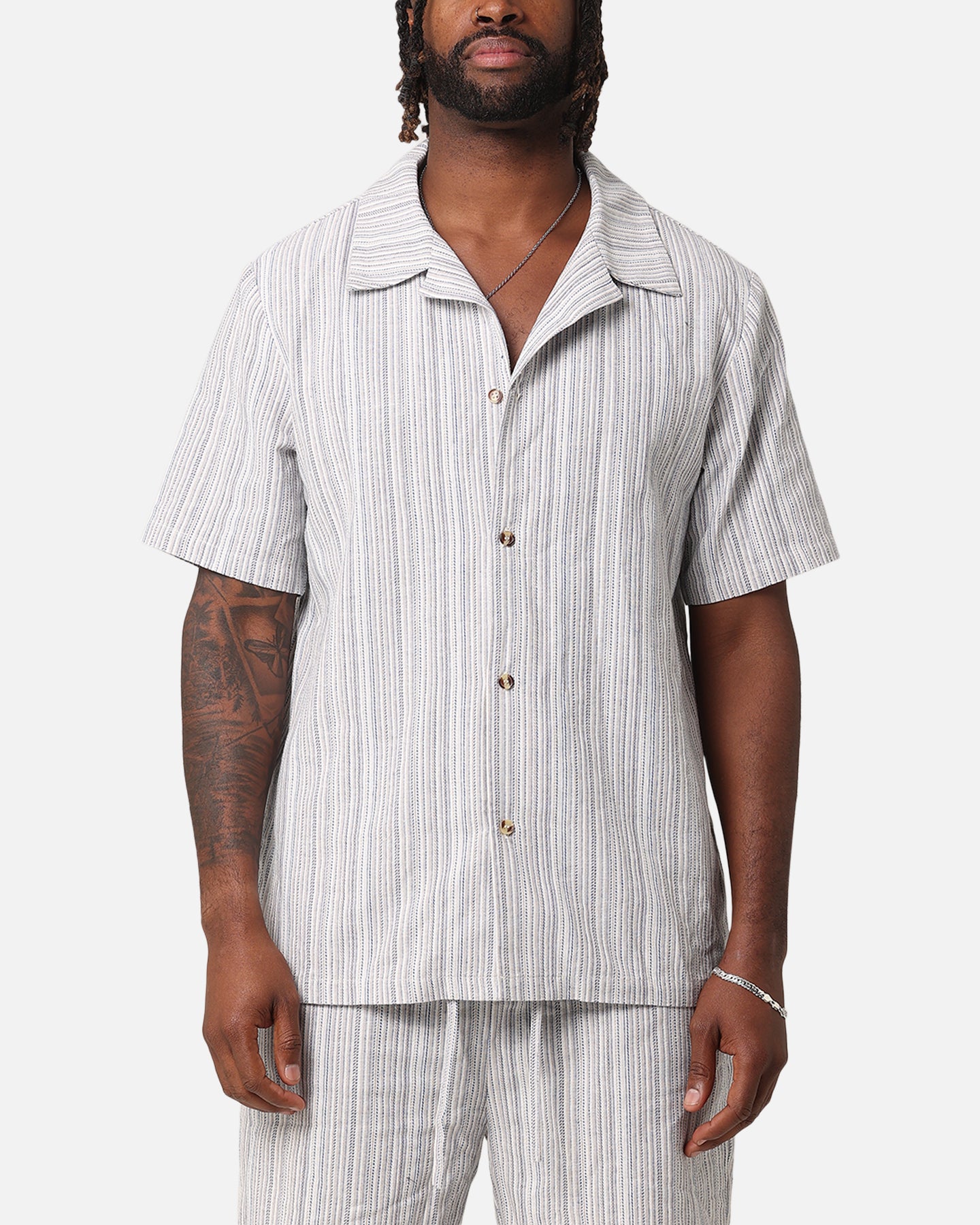 {product_title} - {shop_name}