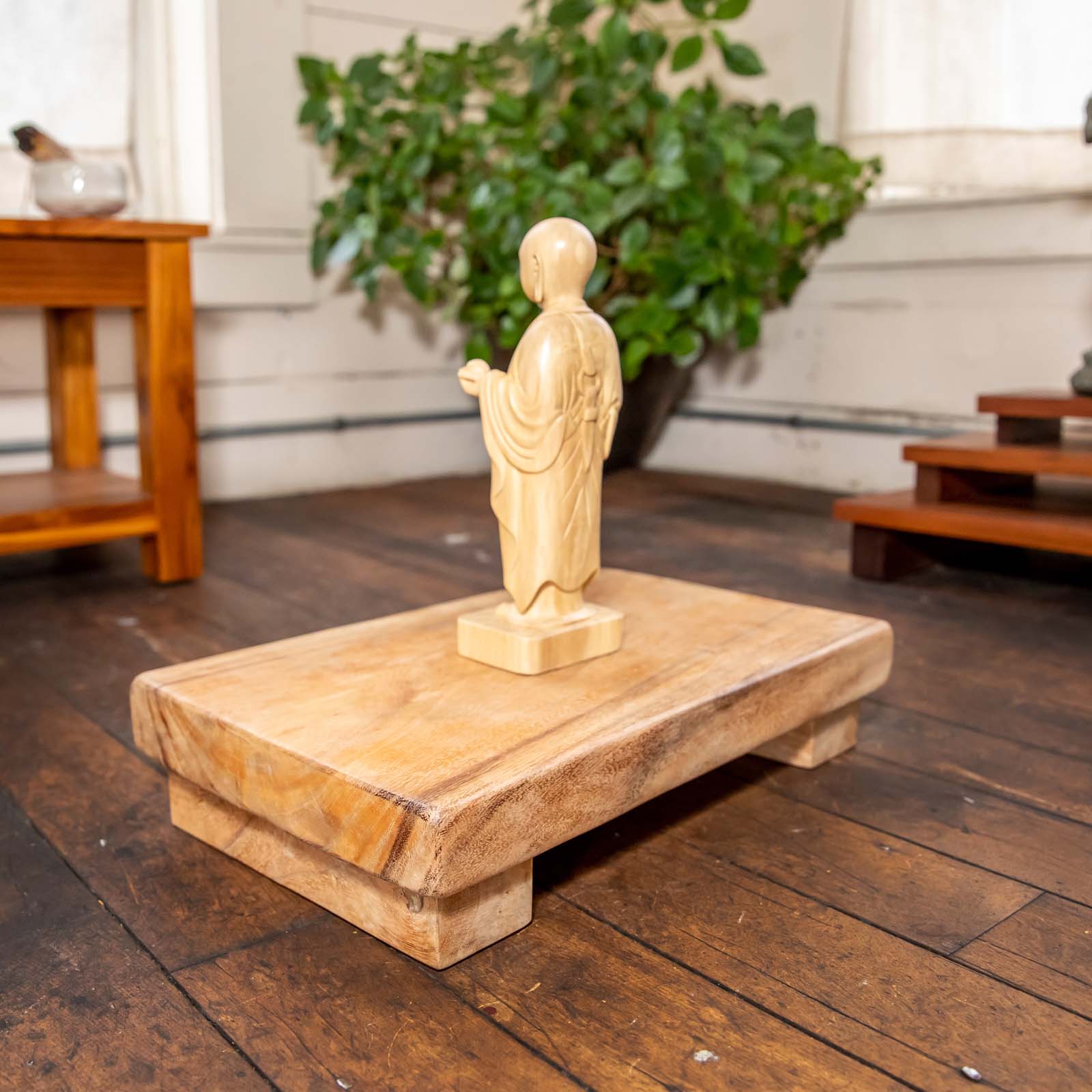 Wooden Jizo Man Statue、mySite、topwebapps