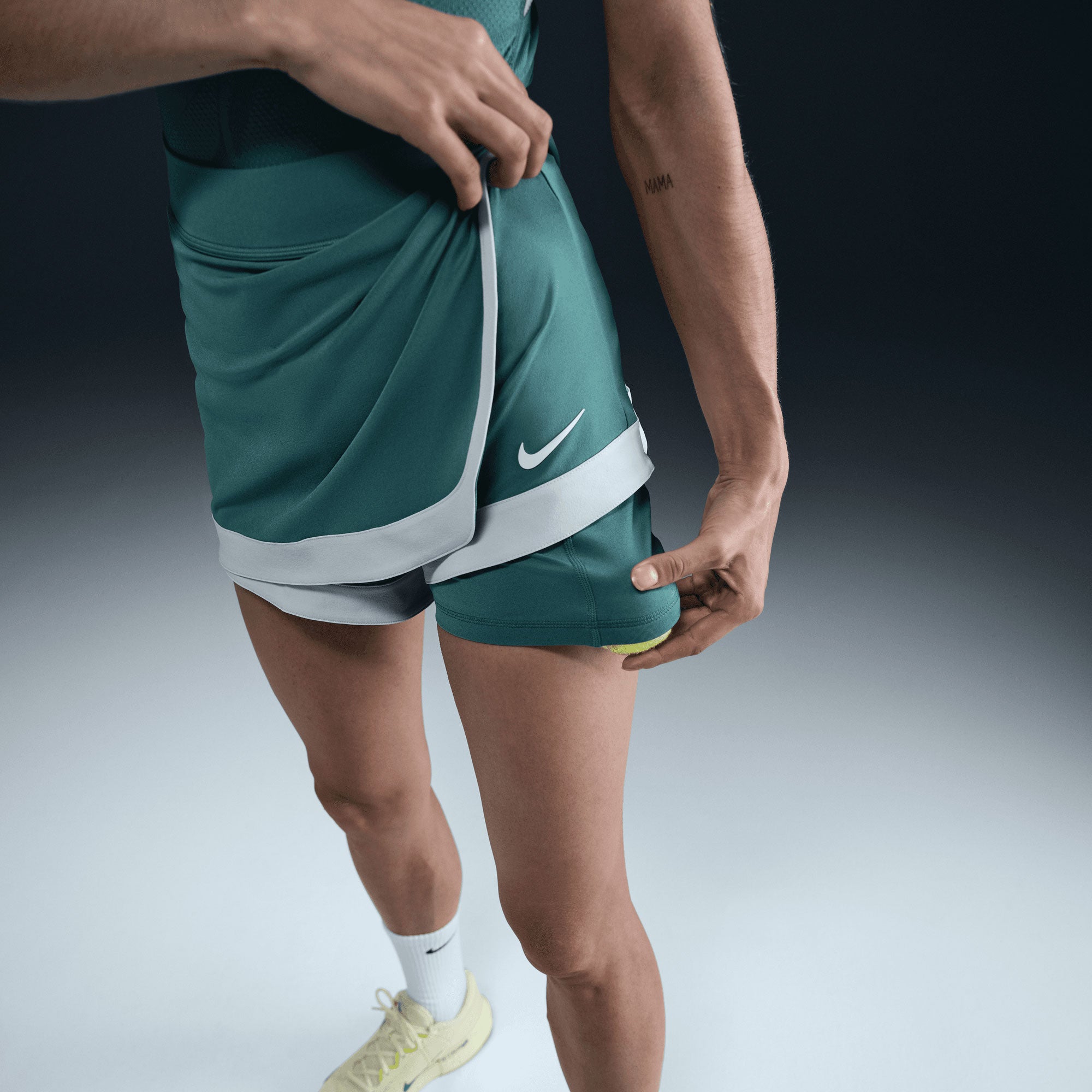 NikeCourt Slam Melbourne Women's Dri-FIT High-Waisted Tennis Skort