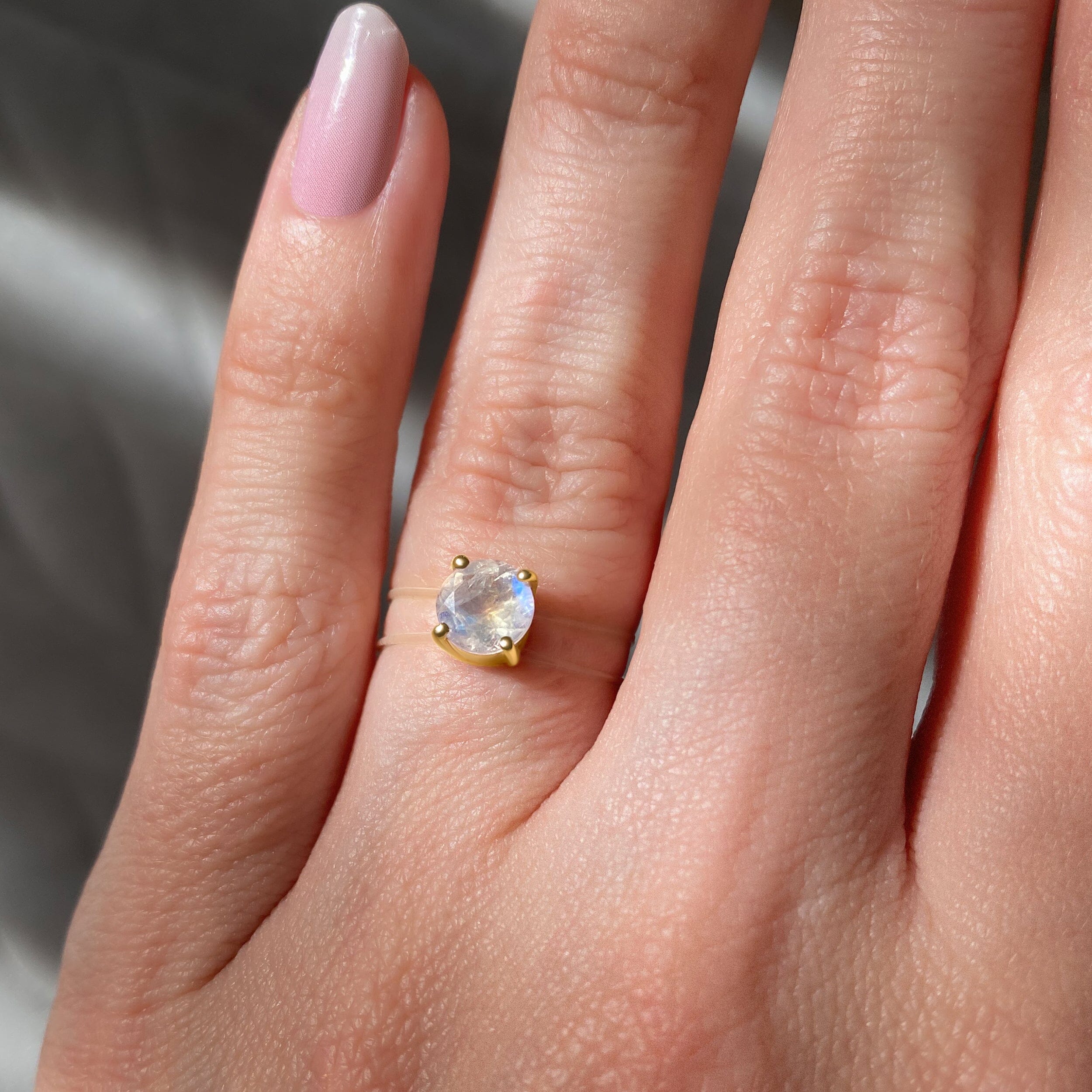 Moonstone Ring - Floating Gem、mySite、hinf8tx79