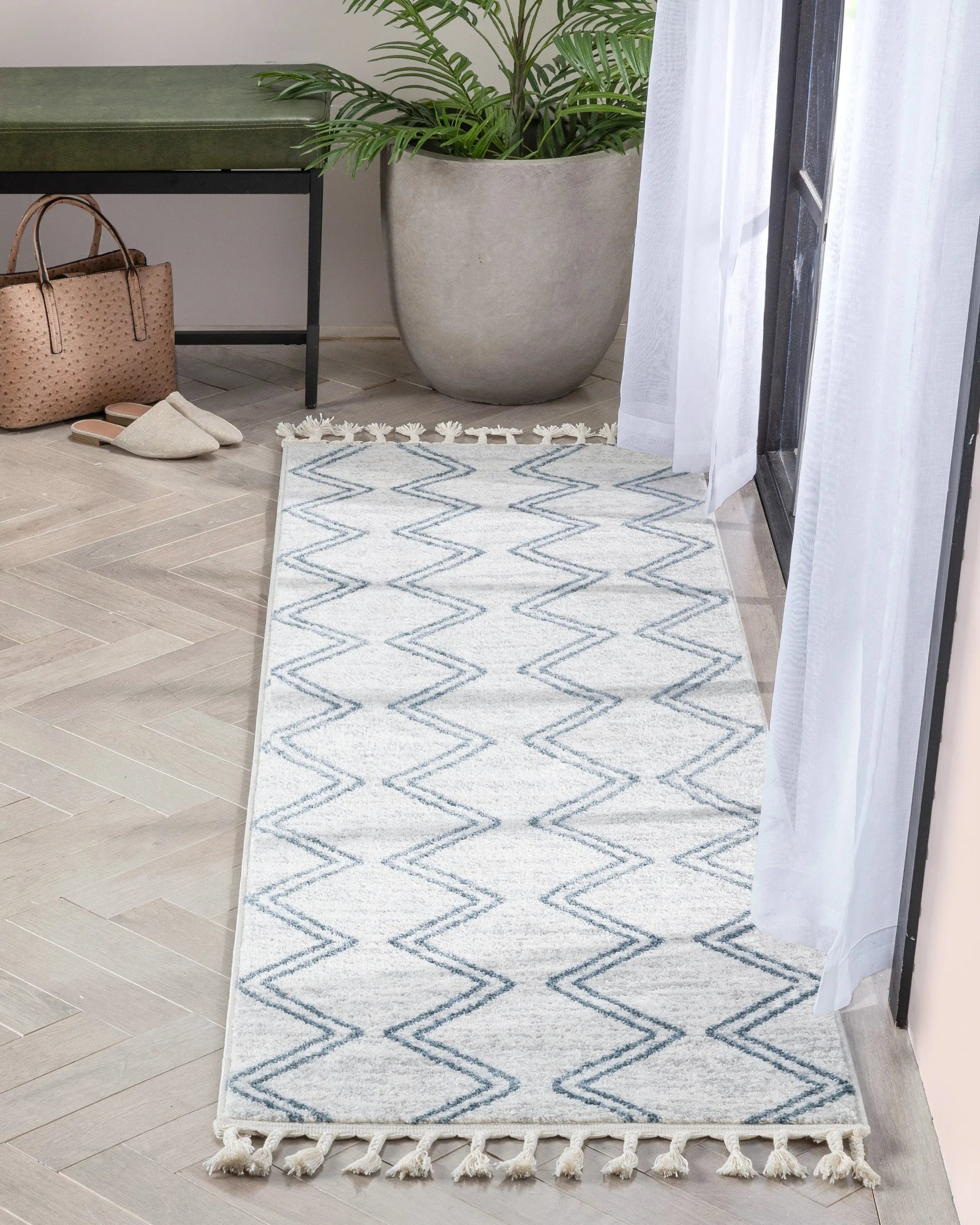 Reeve Modern Chevron Zig-Zag Blue Ivory Kids Rug、mySite、gigharbornorthrealestate