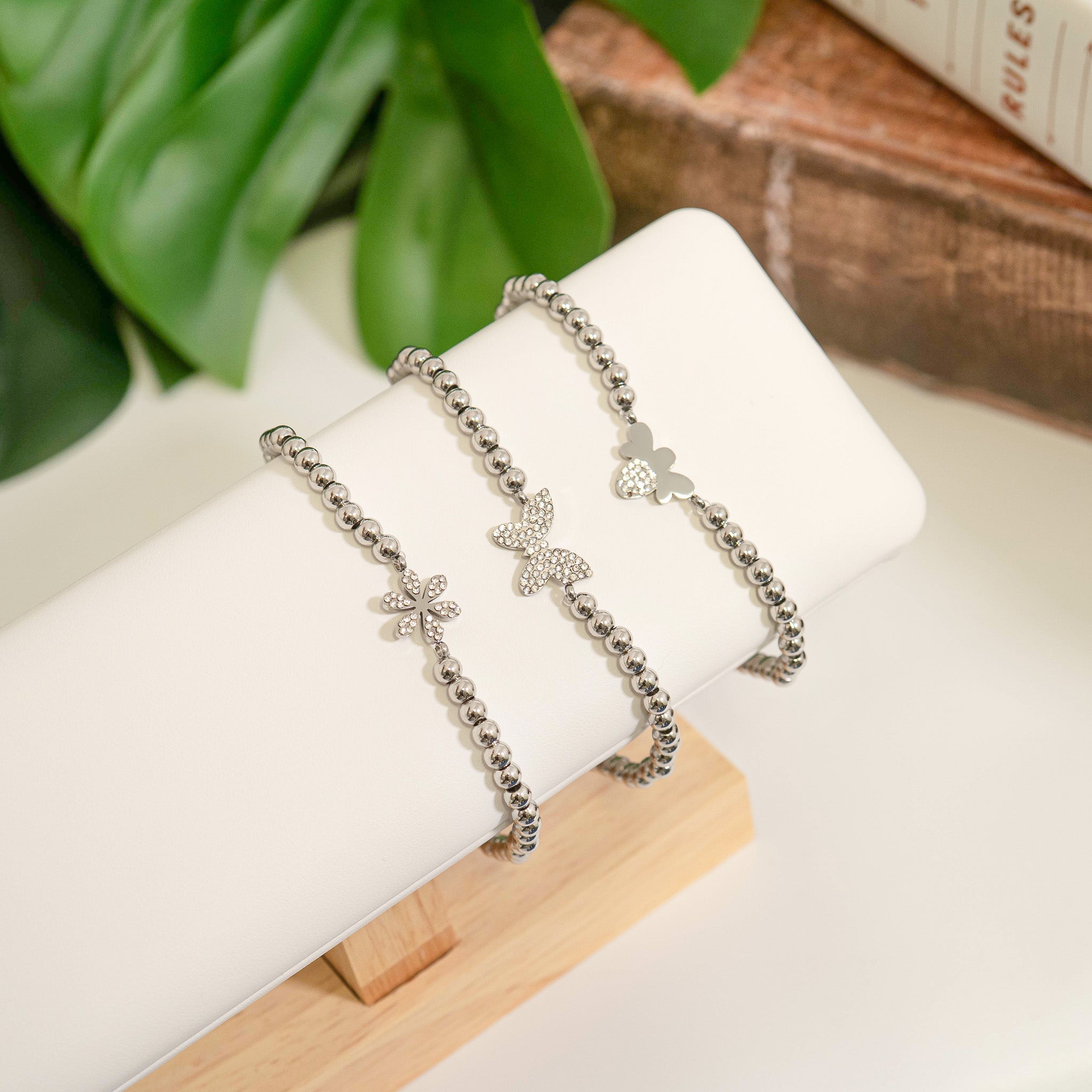 18K Gold PVD Stainless Steel Stone Bee Metal Beaded Stretch Bracelet / BRJ1022、mySite、dreamappss